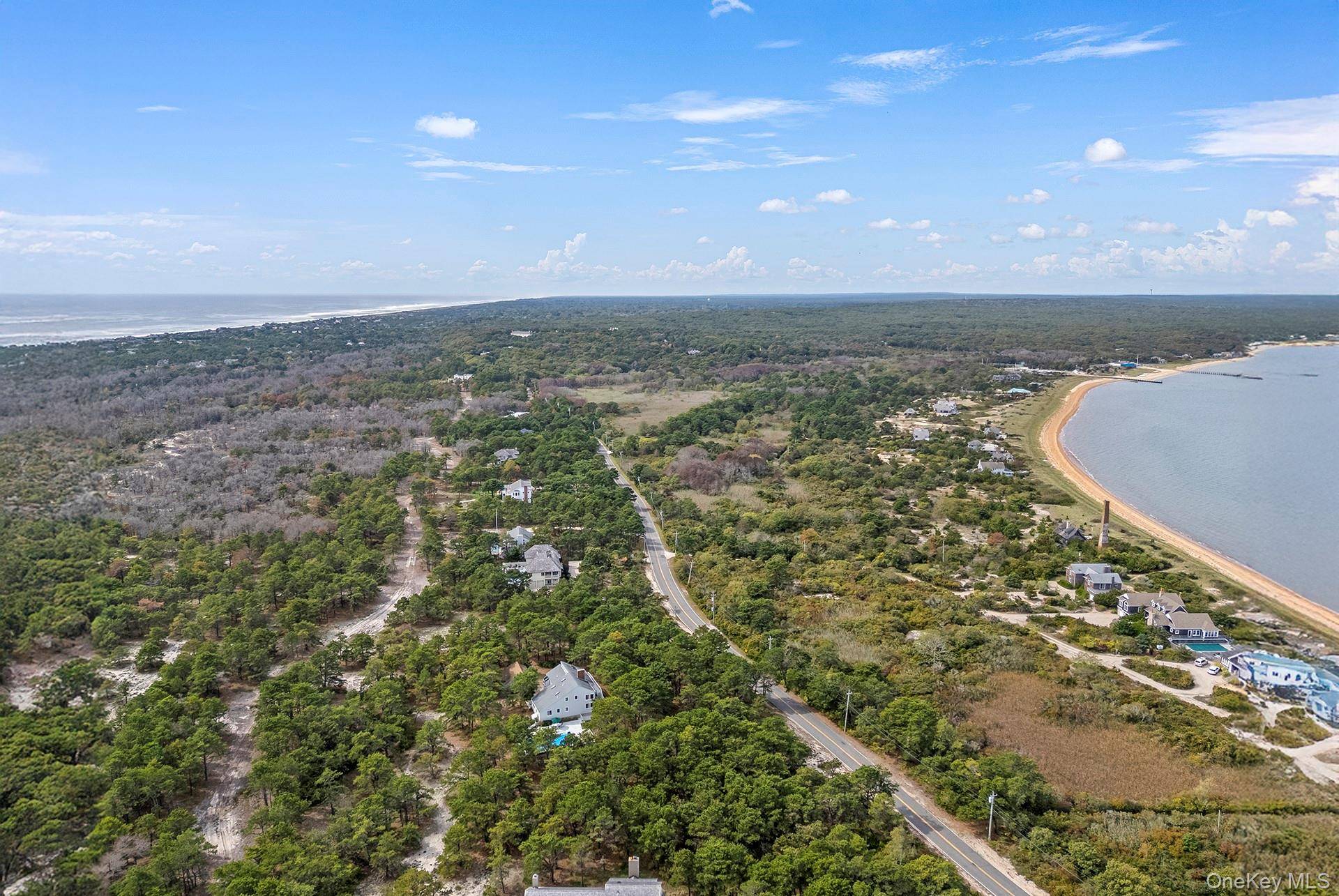 Amagansett, NY 11930,278 Cranberry Hole RD