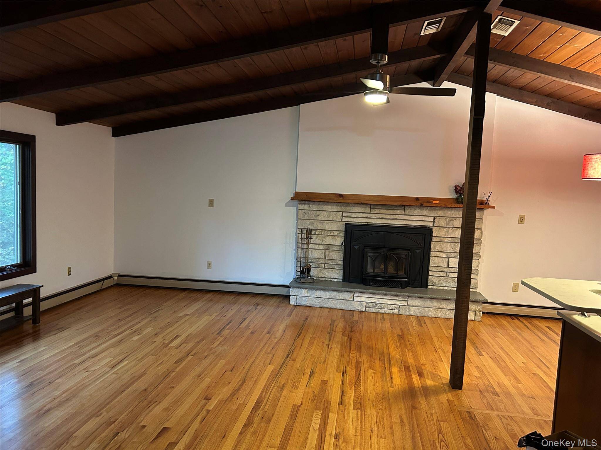 Hyde Park, NY 12538,45 Matuk DR
