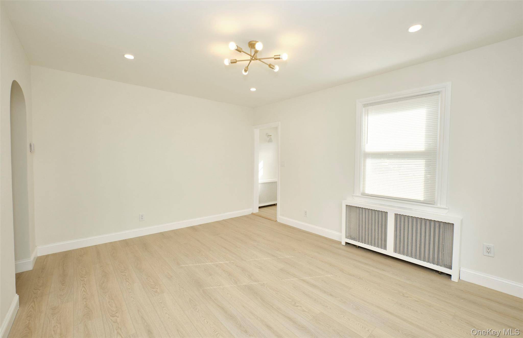 Elmont, NY 11003,9 Court ST