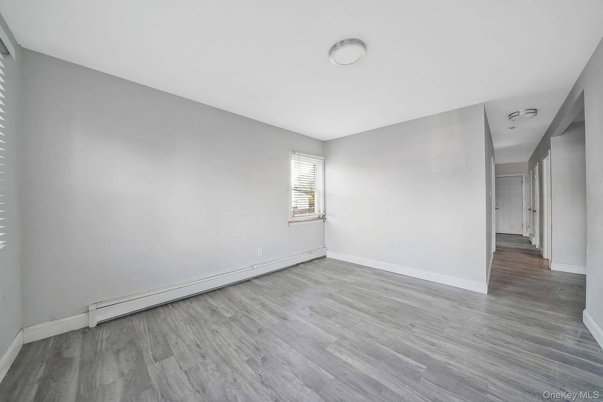 Bay Shore, NY 11706,110 2nd AVE