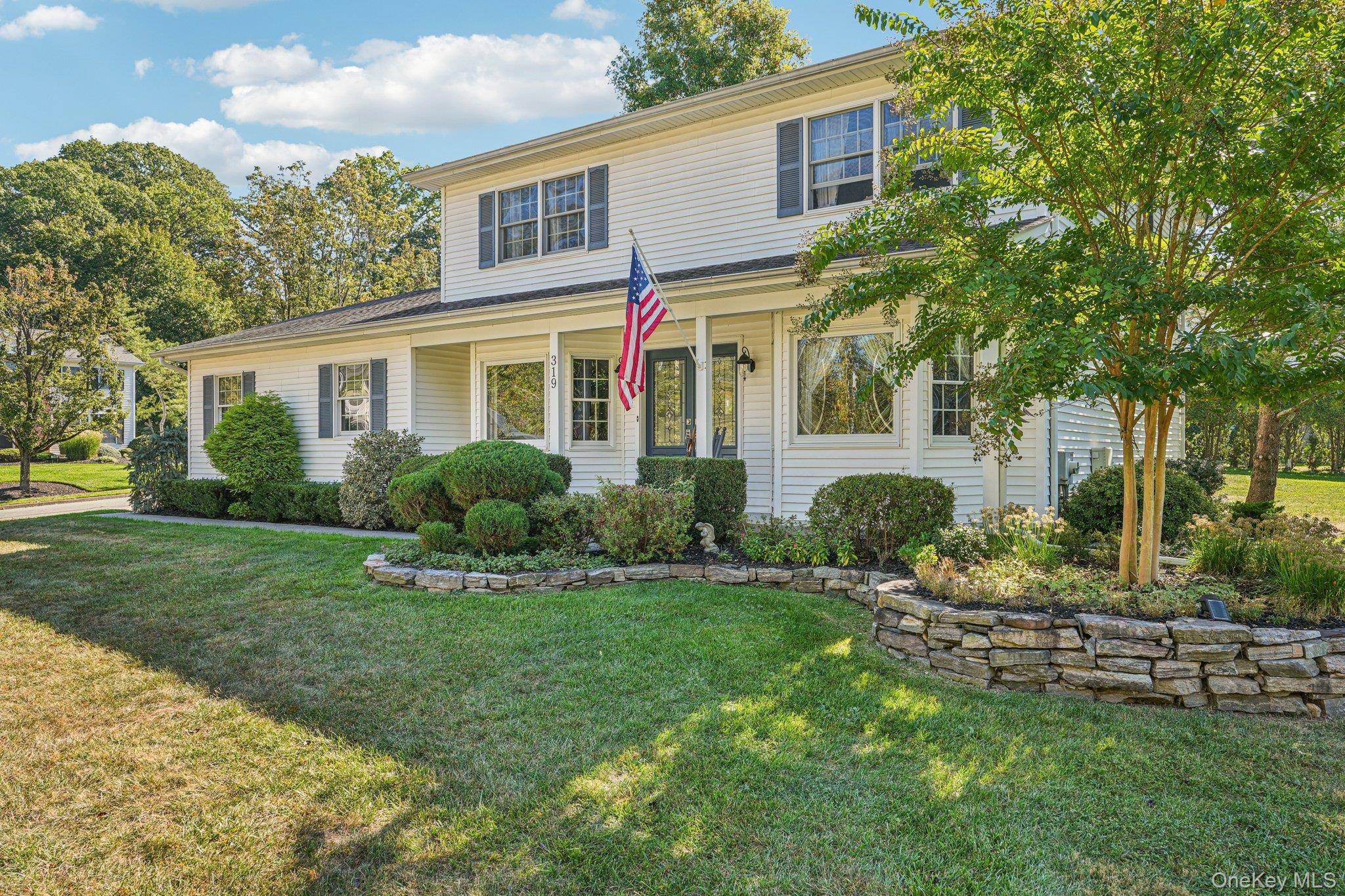 Valley Cottage, NY 10989,319 Bliss LN