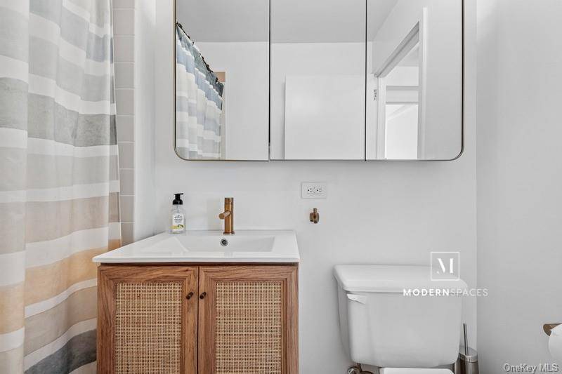 Long Island City, NY 11109,4-74 48th AVE #21E