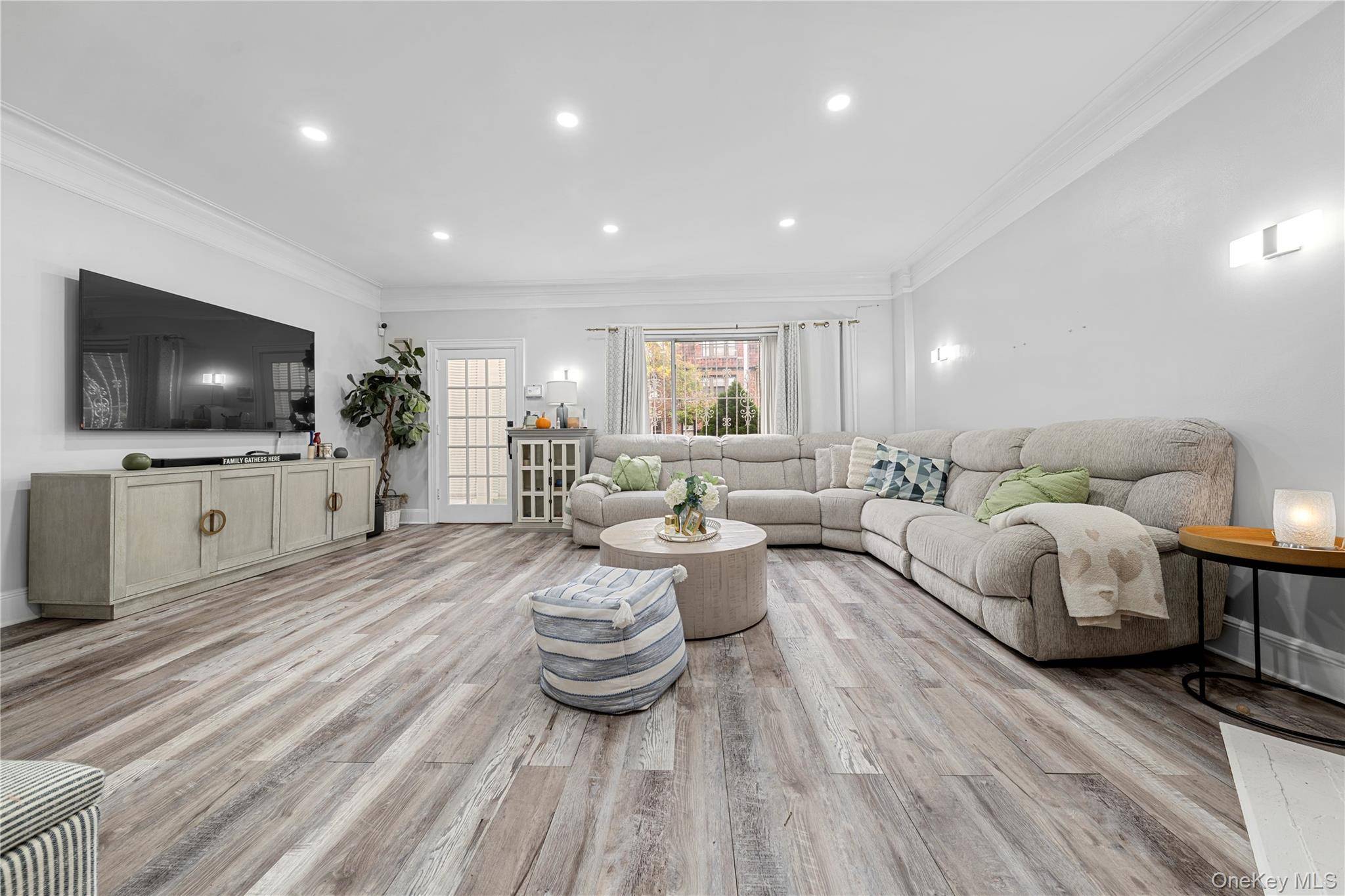 Jackson Heights, NY 11372,3433 83rd ST