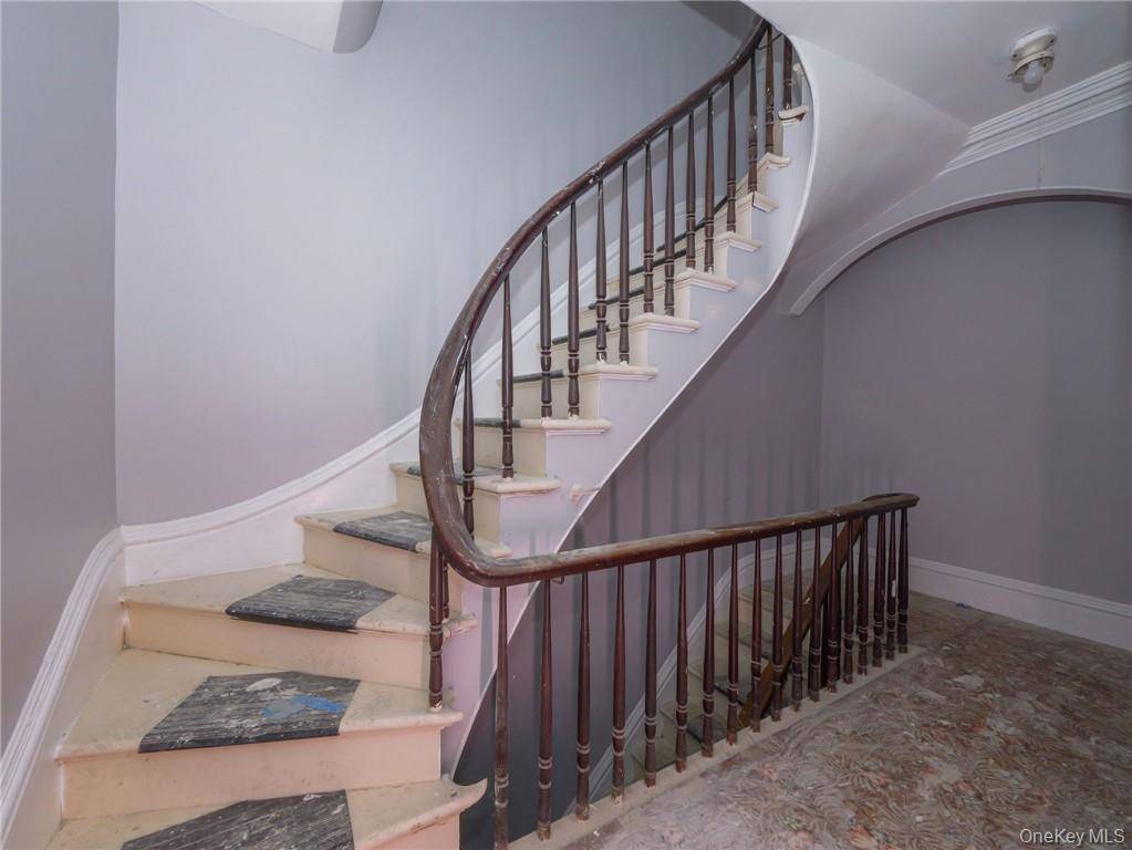 Newburgh, NY 12550,37 Edward ST