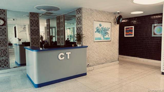 Flushing, NY 11355,43-10 Kissena BLVD #7J