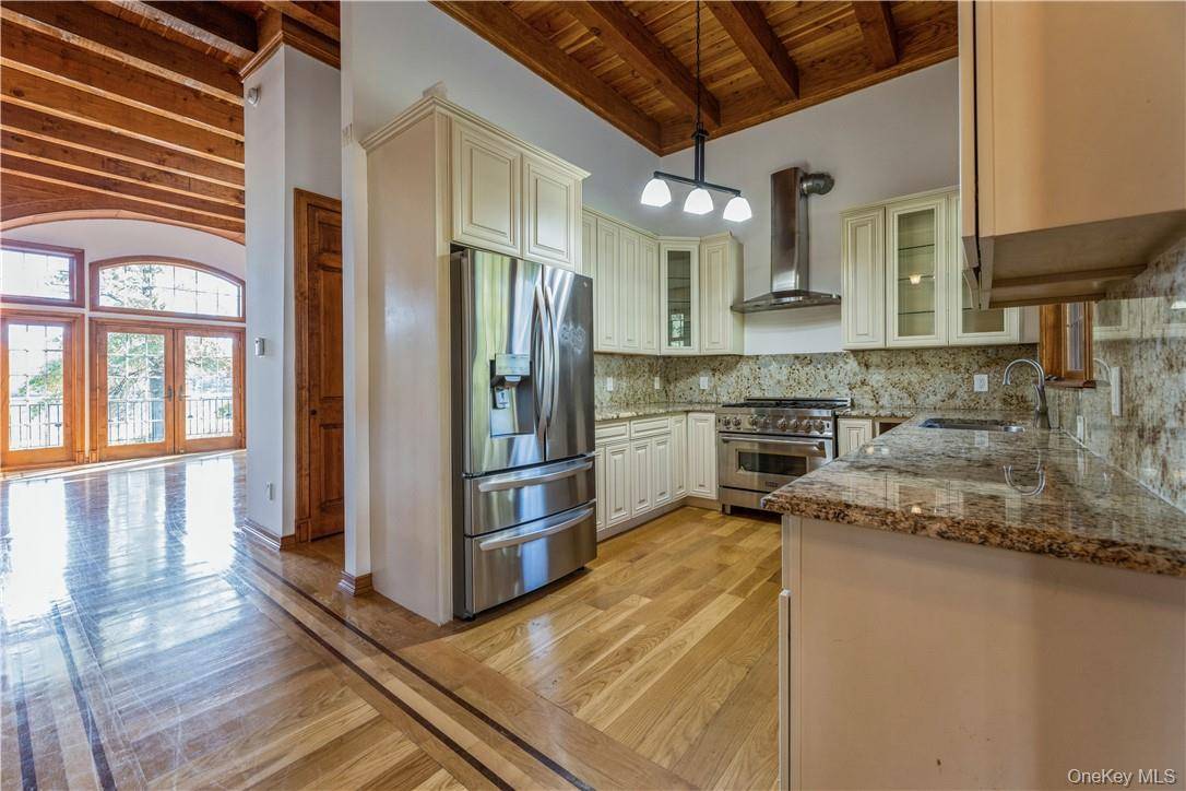 Congers, NY 10920,48A Lakewood DR