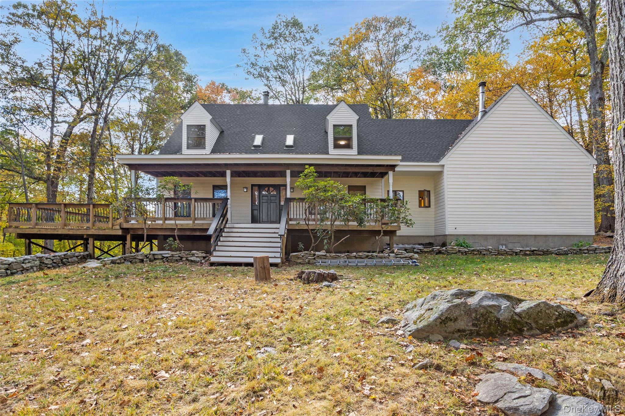 Carmel, NY 10512,507 Farmers Mills RD