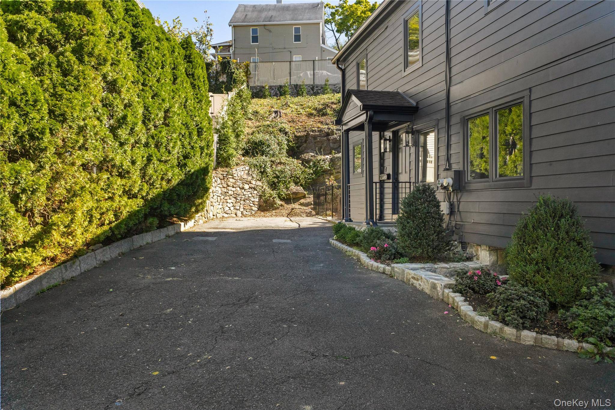 Rye, NY 10580,4 Elizabeth ST #2