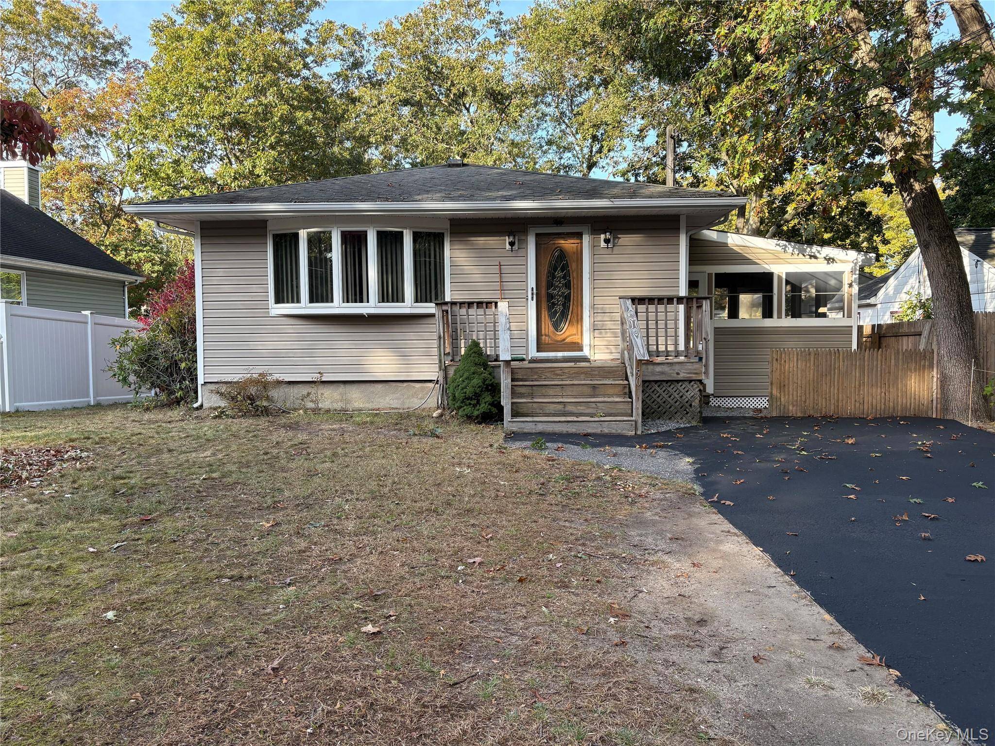 Ridge, NY 11961,50 Newcomb TRL