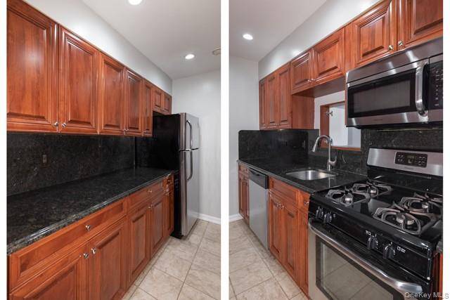 Middle Island, NY 11953,350 Lake Pointe DR #350