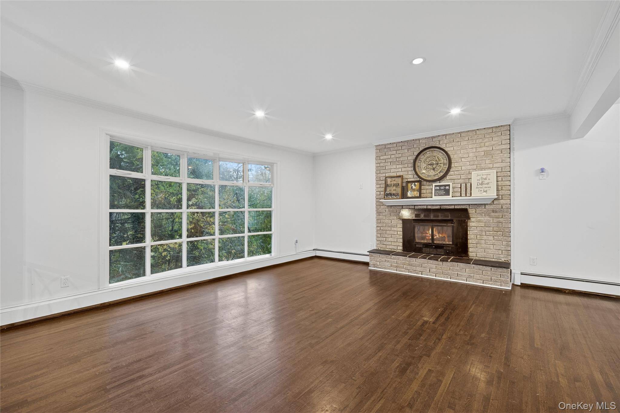 Carmel, NY 10512,51 Sterling RD