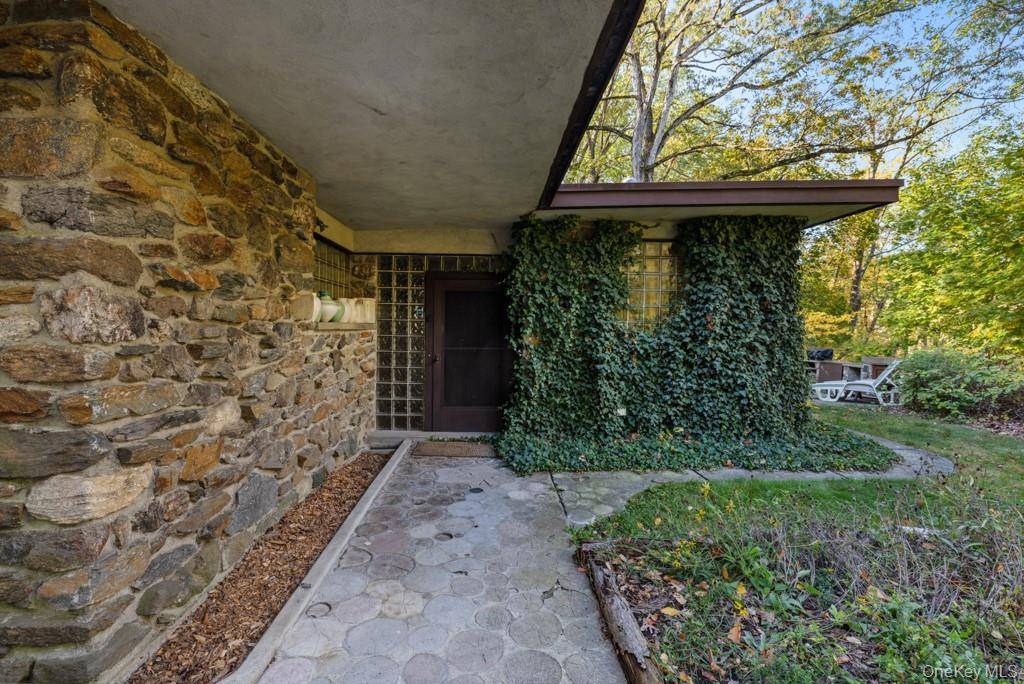 Ossining, NY 10562,1305 Grants LN