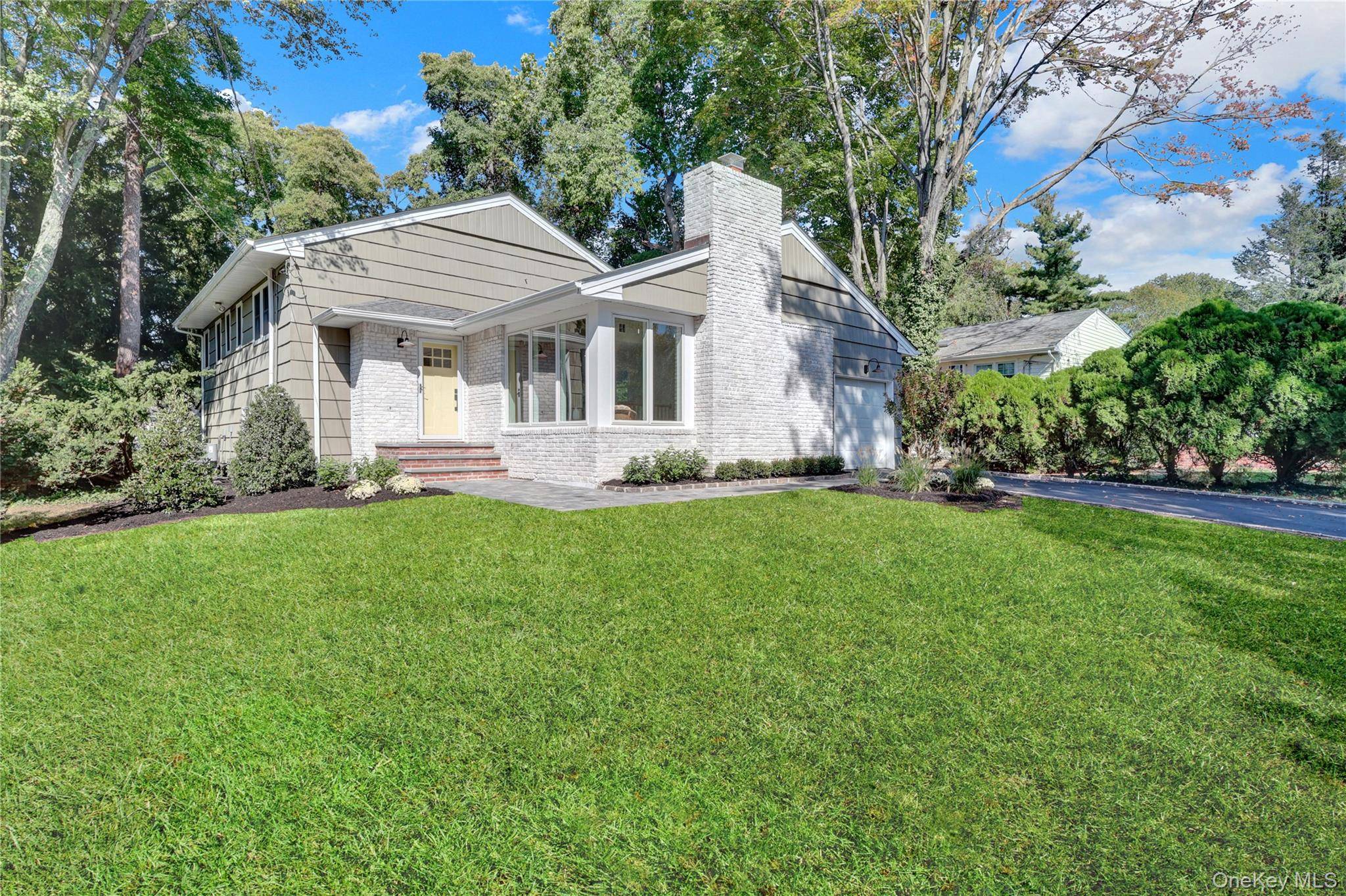 Locust Valley, NY 11560,19 Millford DR