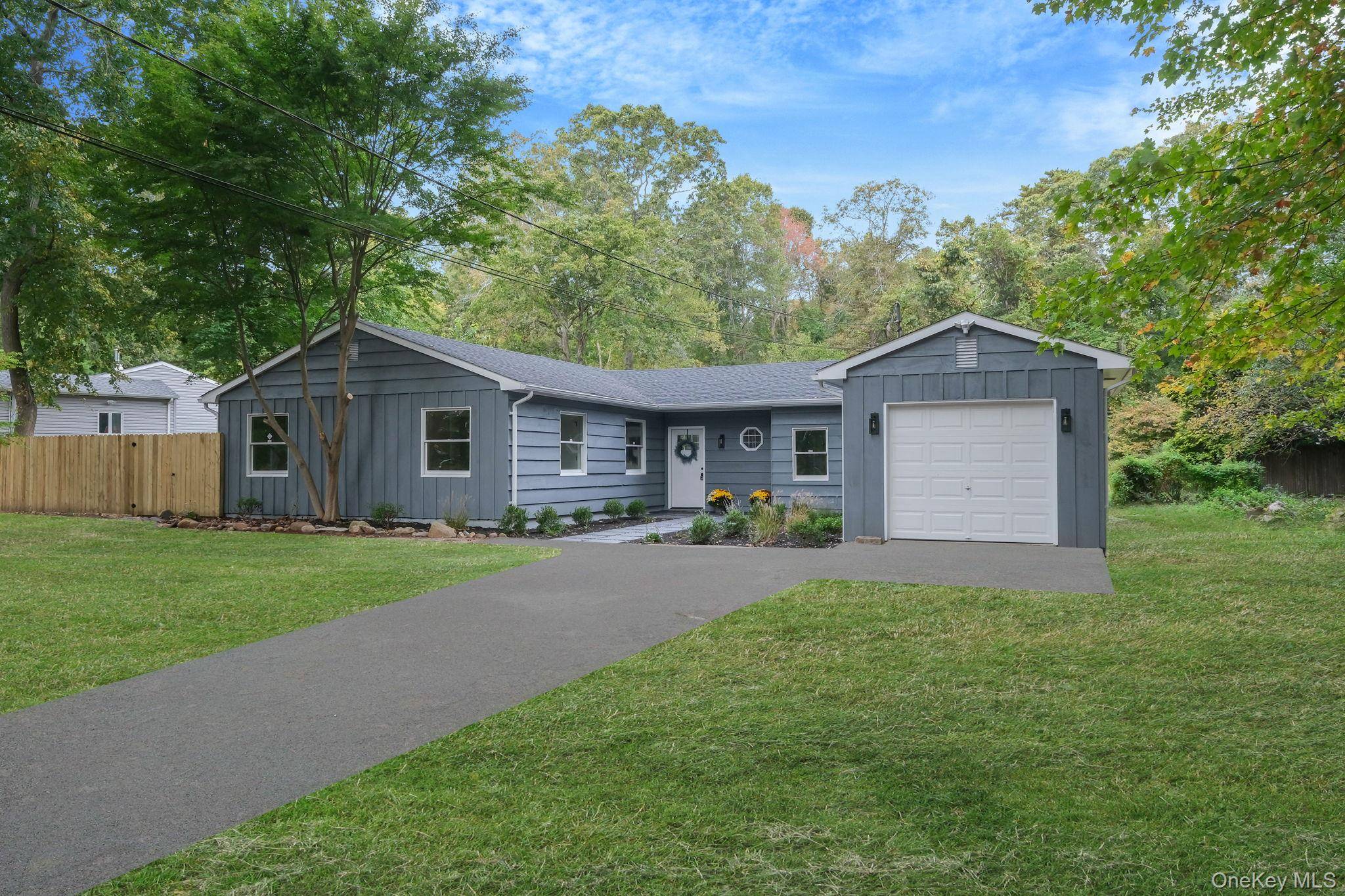 Ridge, NY 11961,11 Wildwood RD