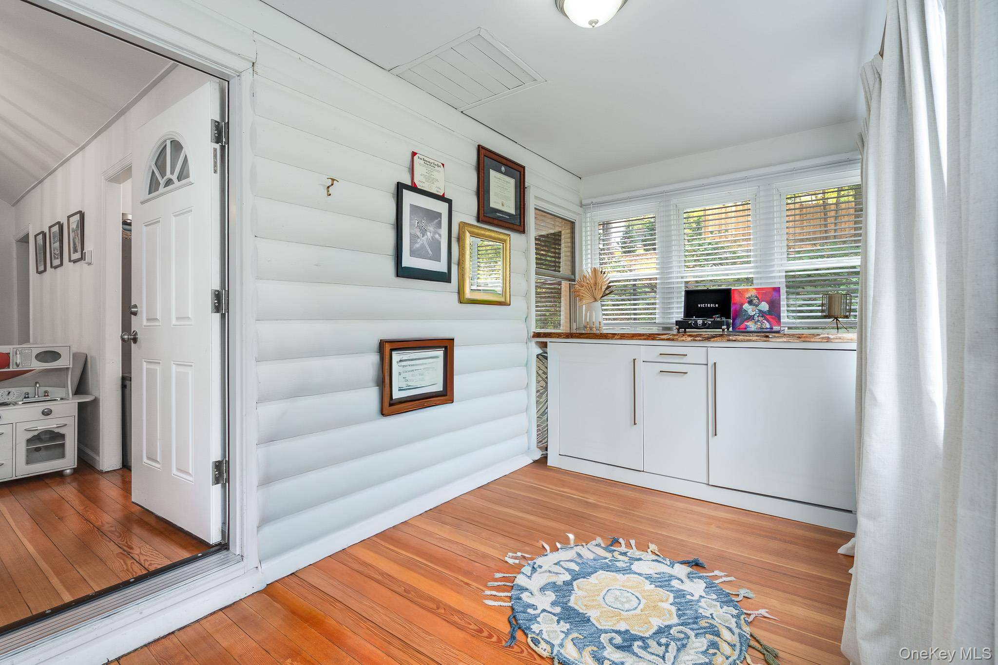 Mahopac, NY 10541,14 Sylvan DR