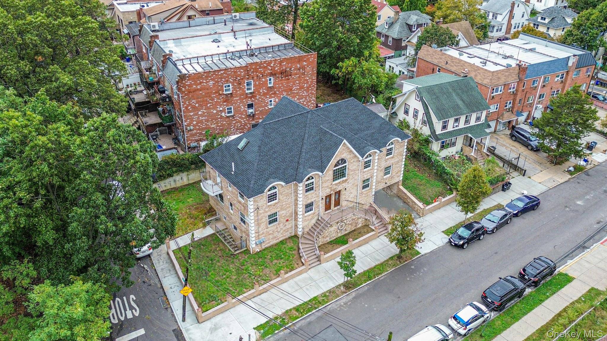 Jamaica, NY 11432,164-20 85th AVE