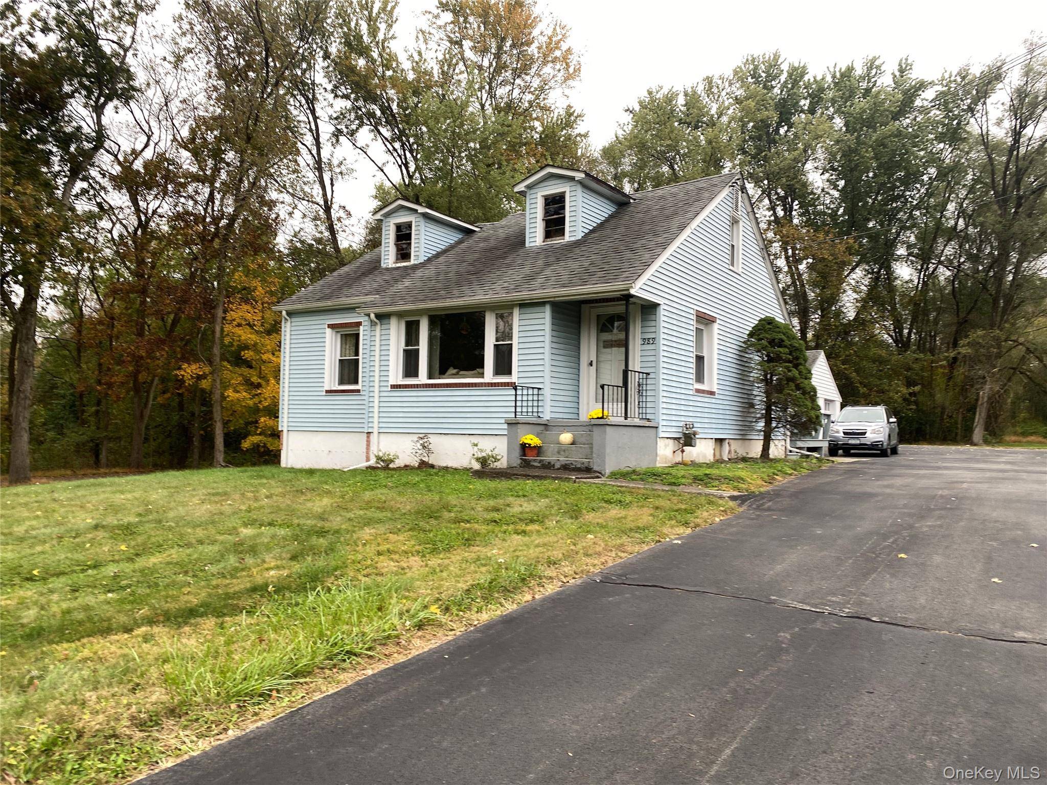 Montgomery, NY 12549,989 State Route 17K