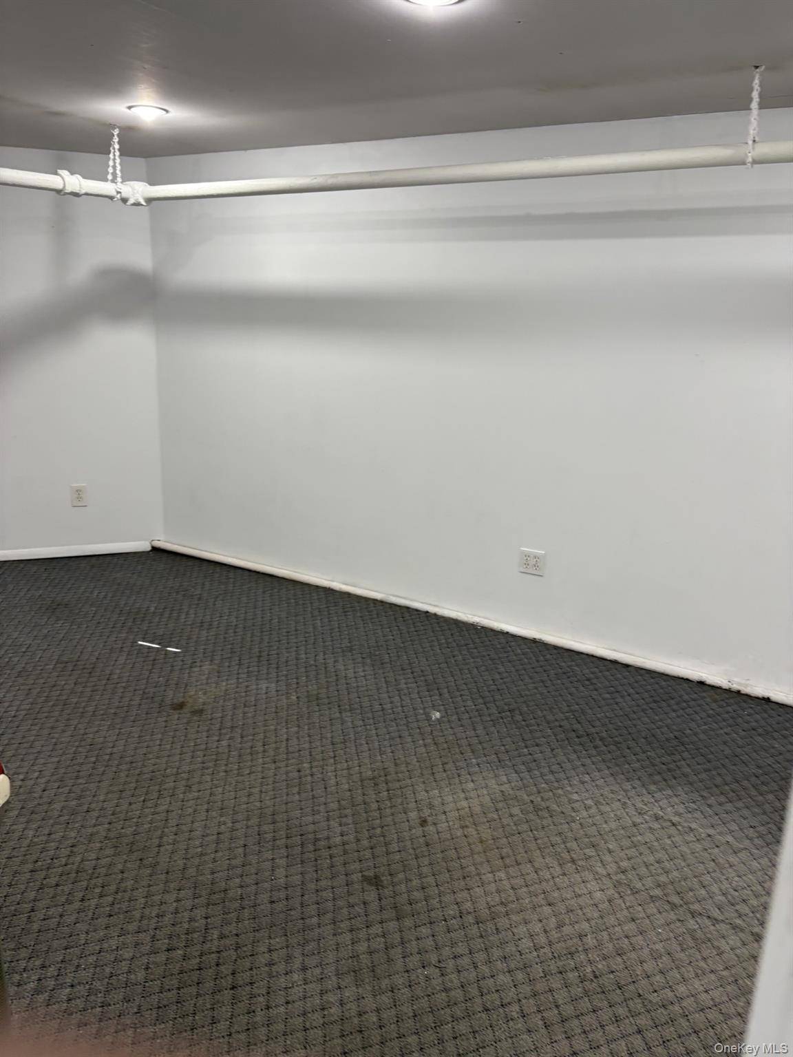 Middle Village, NY 11379,75-47 Metropolitan AVE #LB