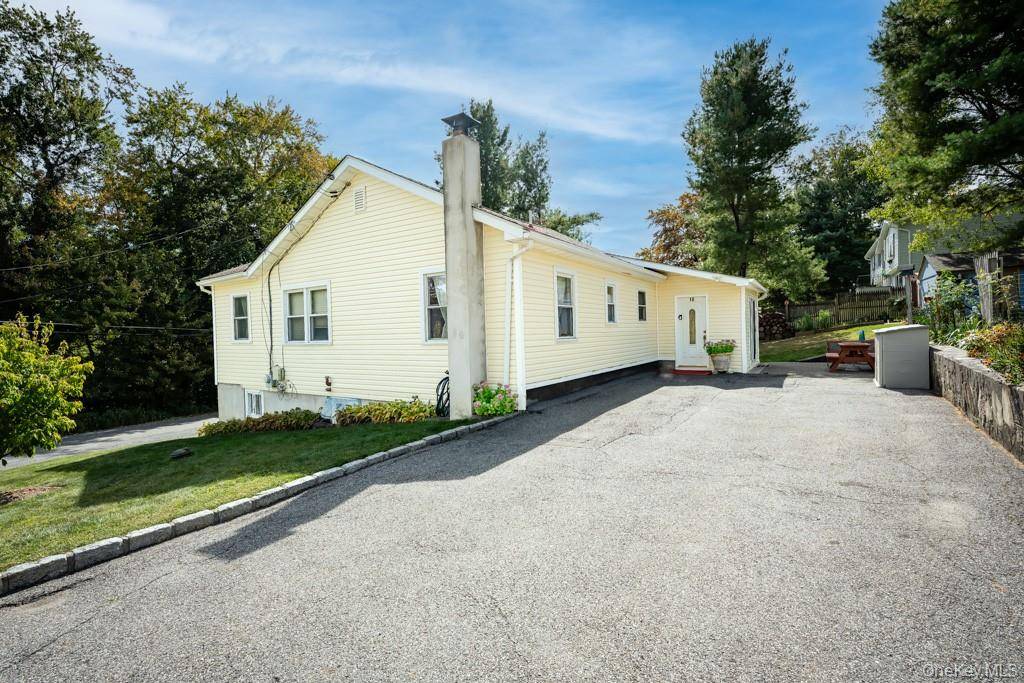 Carmel, NY 10512,18 Dellacona RD