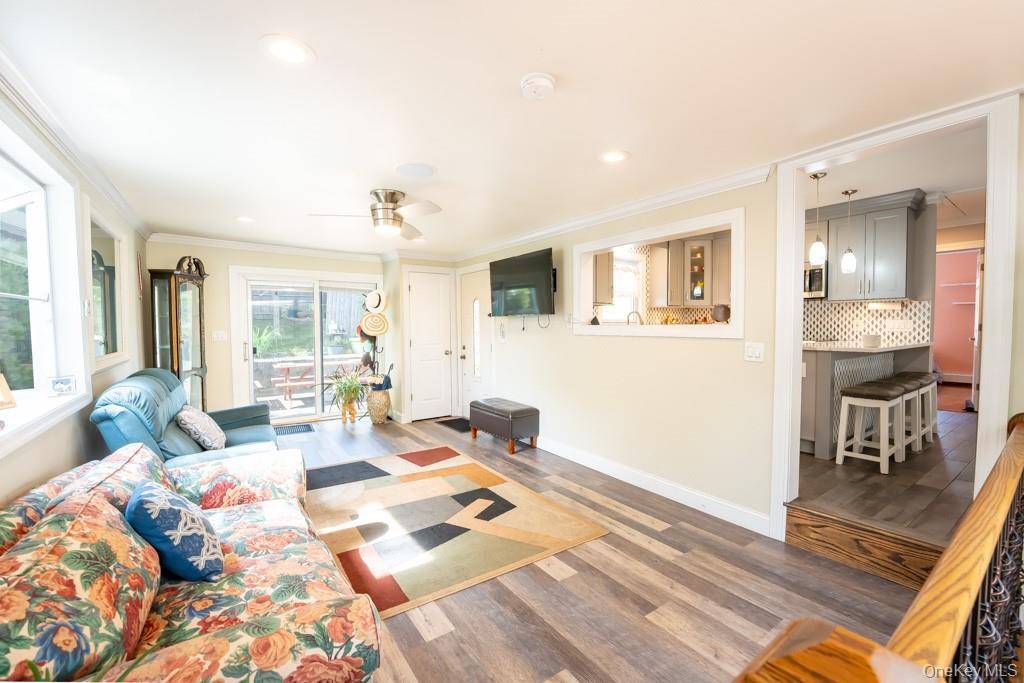 Carmel, NY 10512,18 Dellacona RD