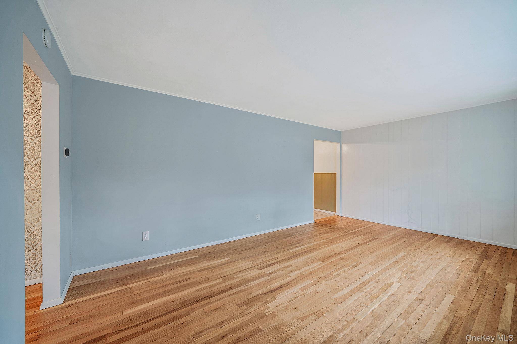 Farmingville, NY 11738,15 Raymond AVE