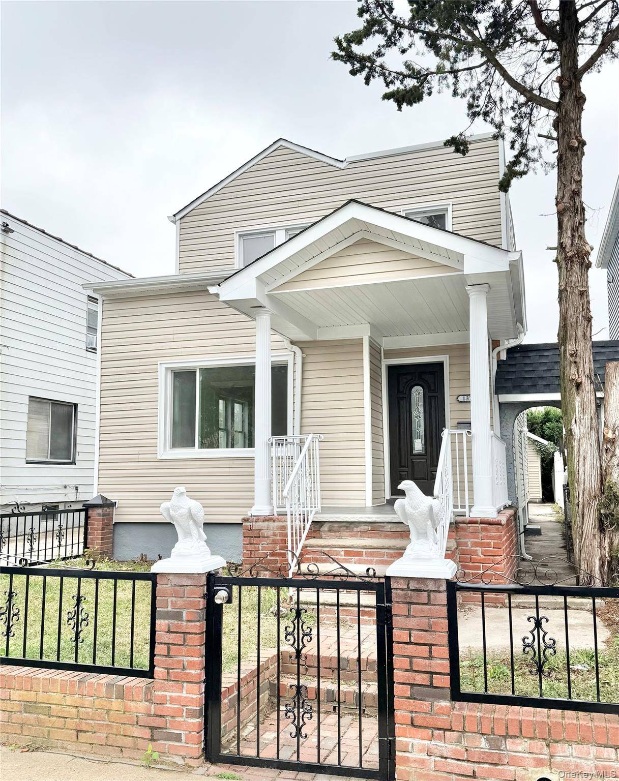 Laurelton, NY 11413,137-29 231st ST