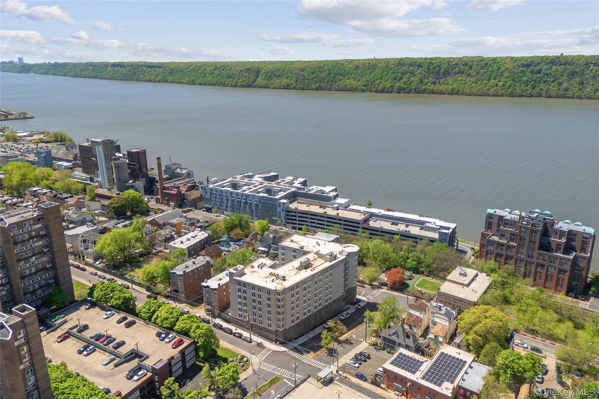 Yonkers, NY 10701,56 Prospect ST #506