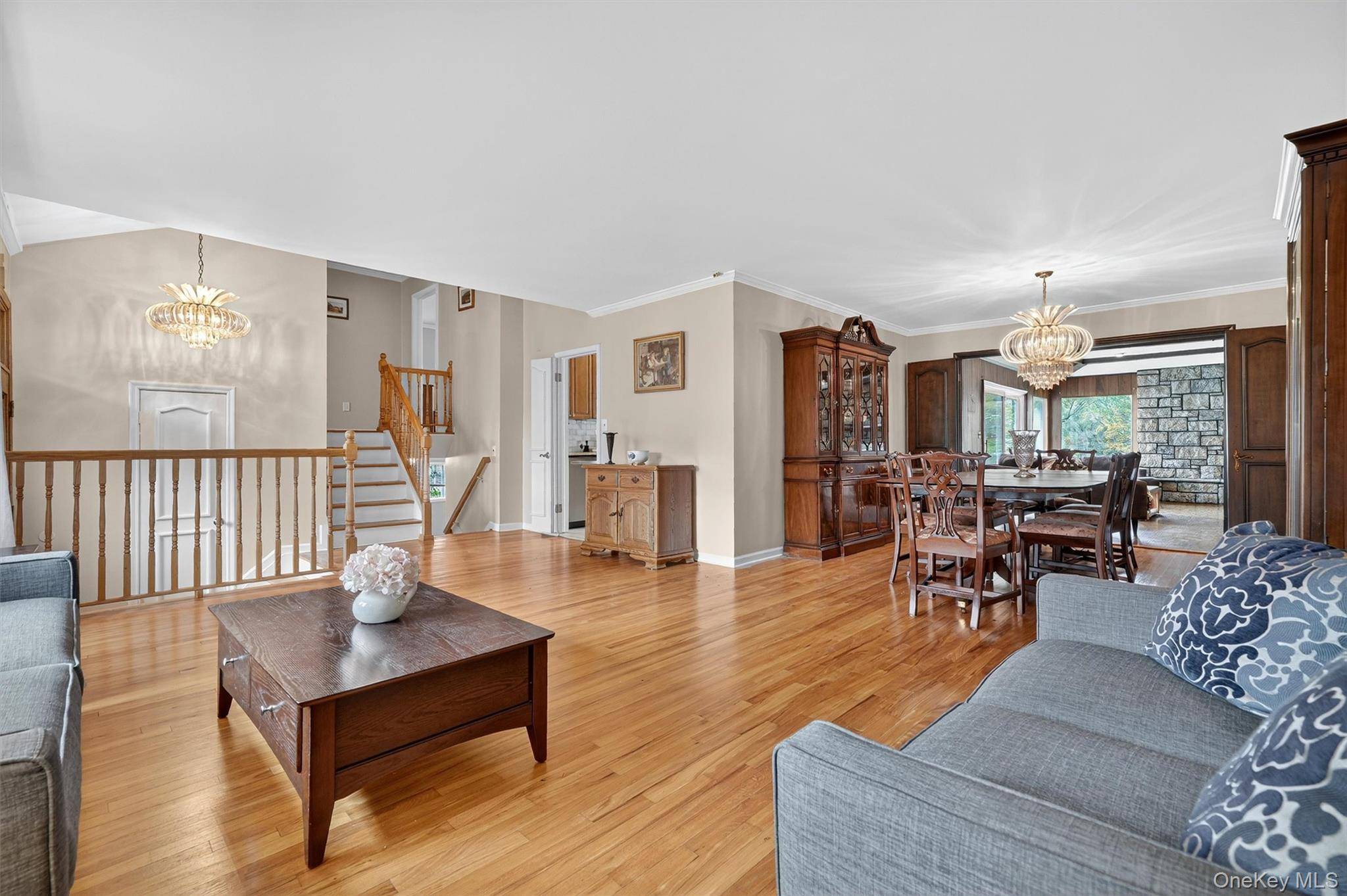 White Plains, NY 10607,177 Finmor DR