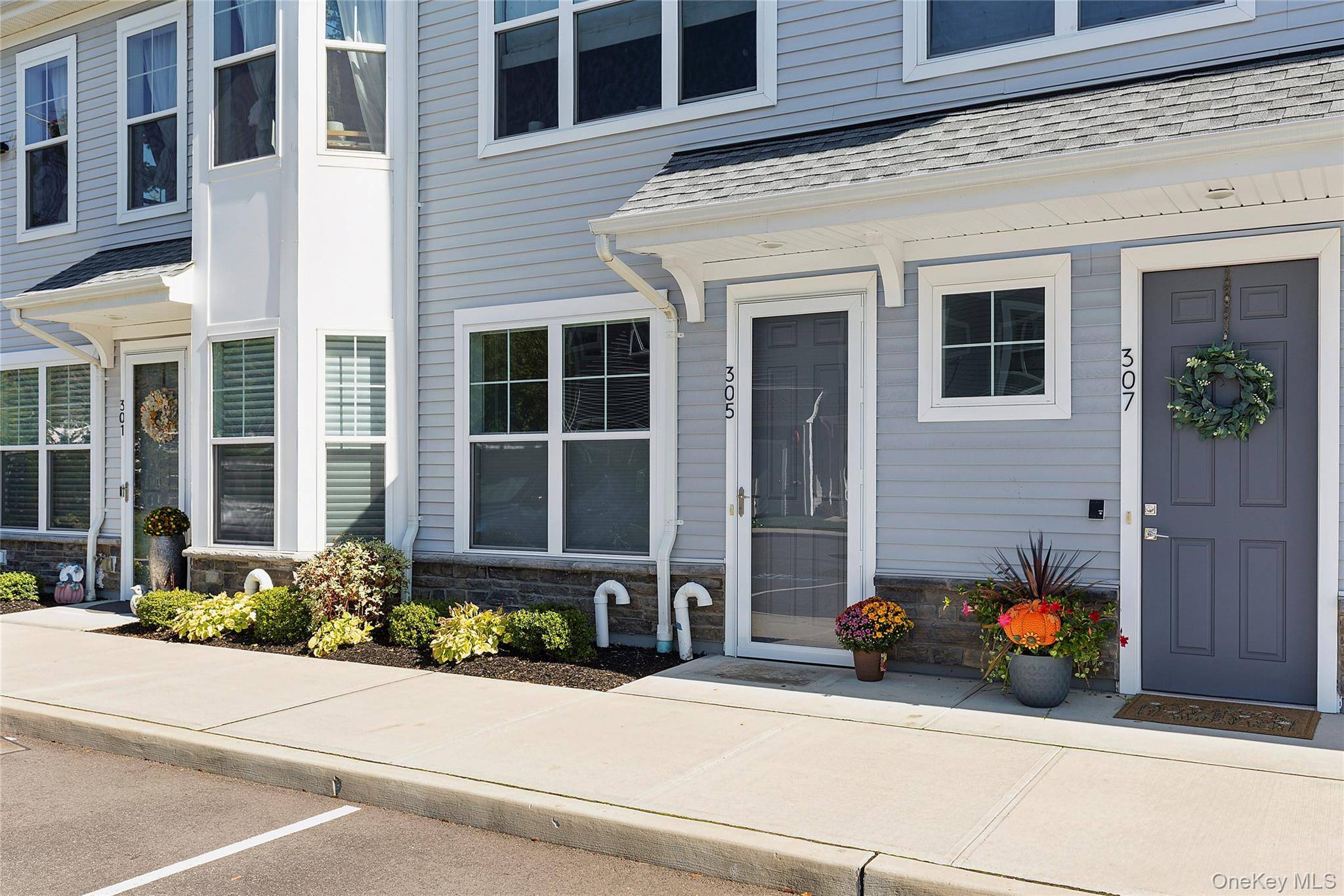 East Meadow, NY 11554,305 Emanuel WAY