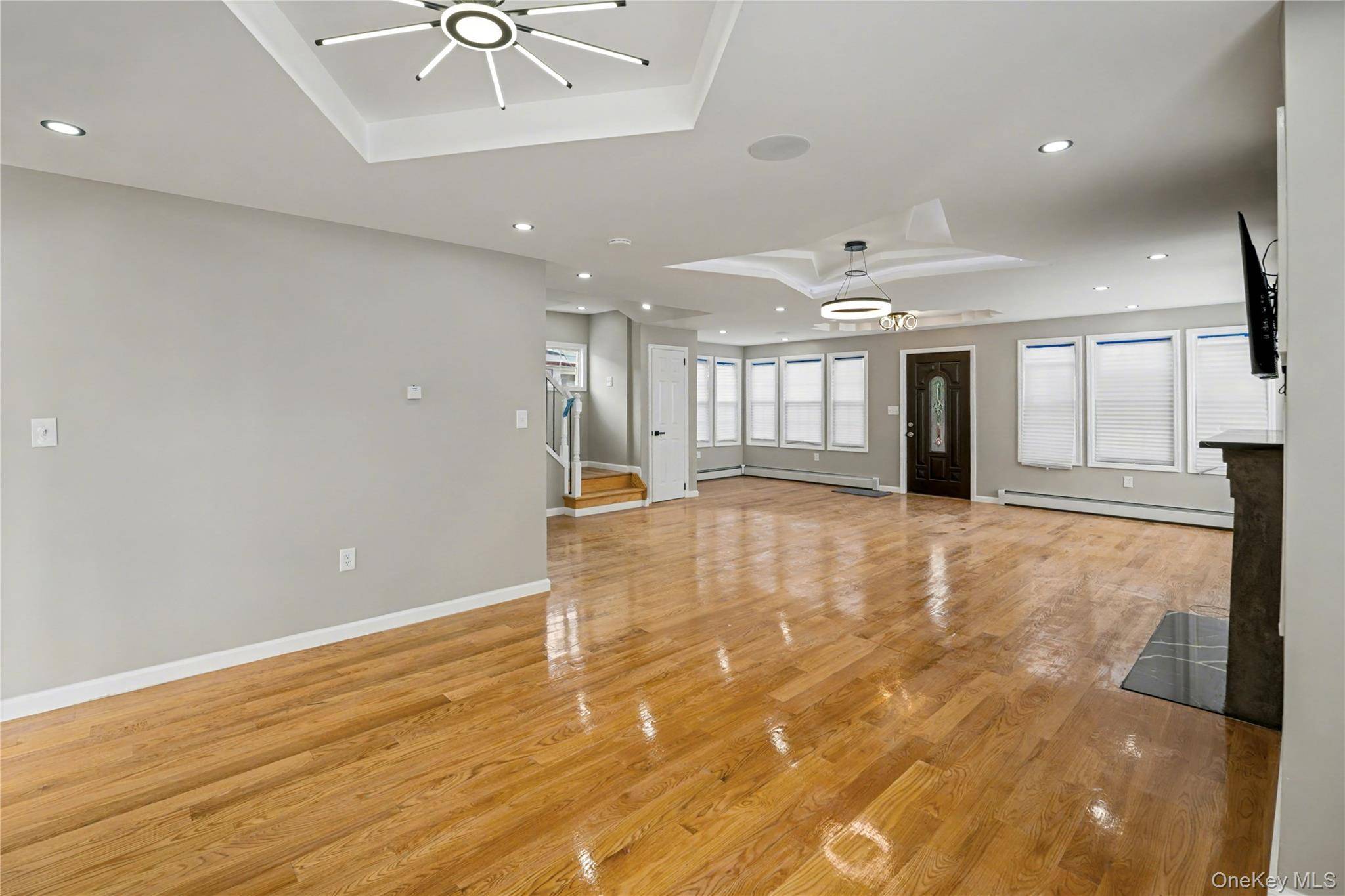 Saint Albans, NY 11412,104-40 194th ST