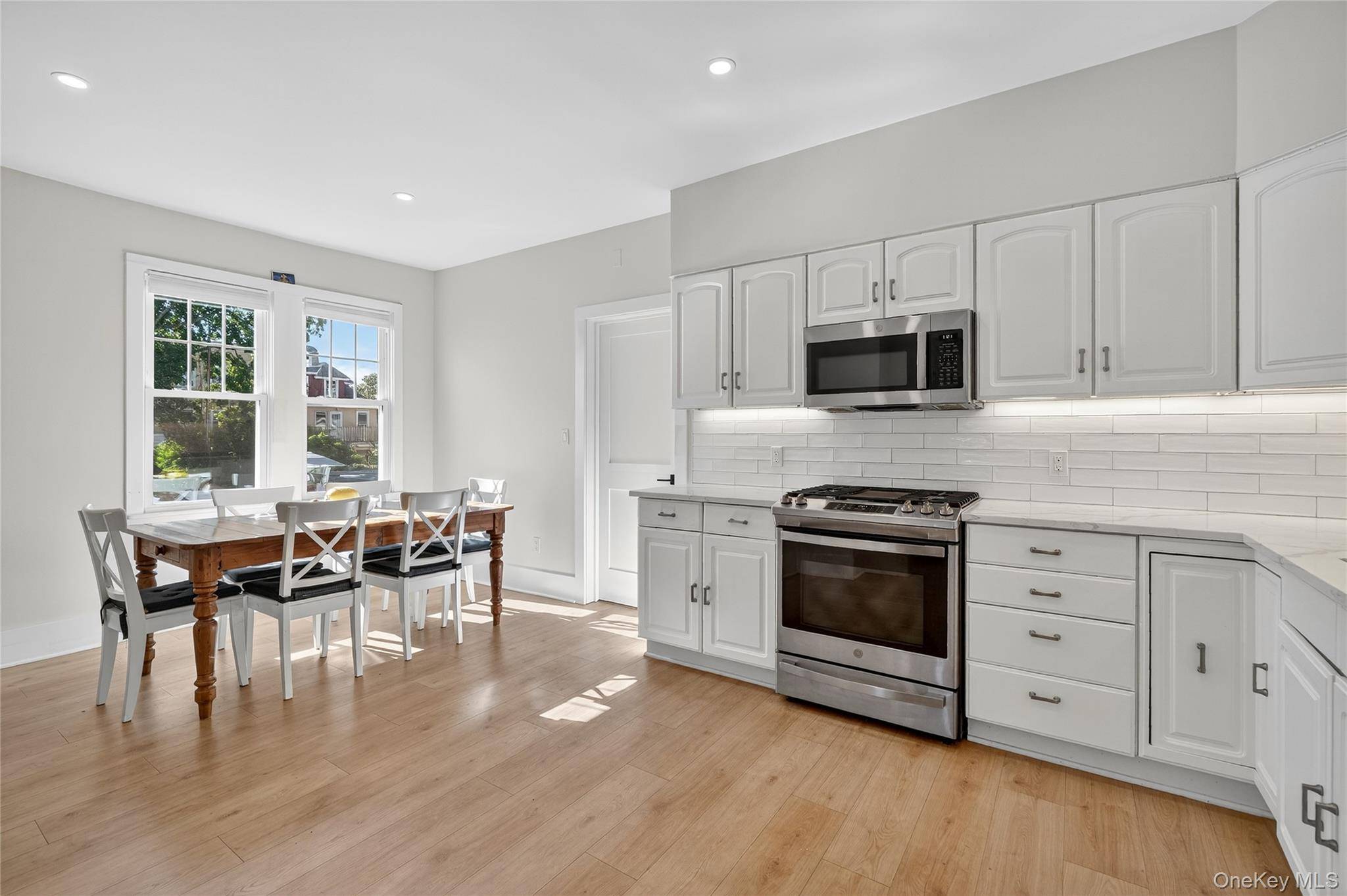 New Rochelle, NY 10801,44 Madeleine AVE