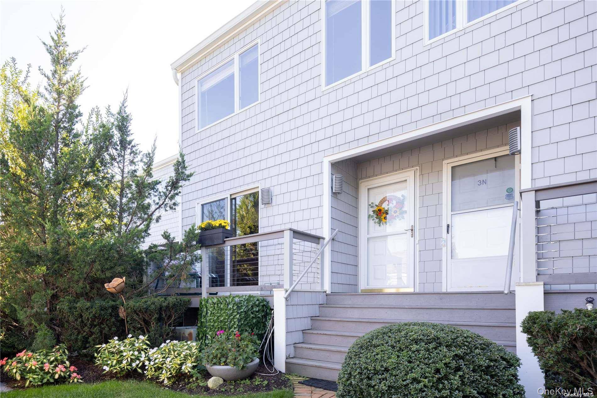 East Marion, NY 11939,2820 Shipyard LN #3M