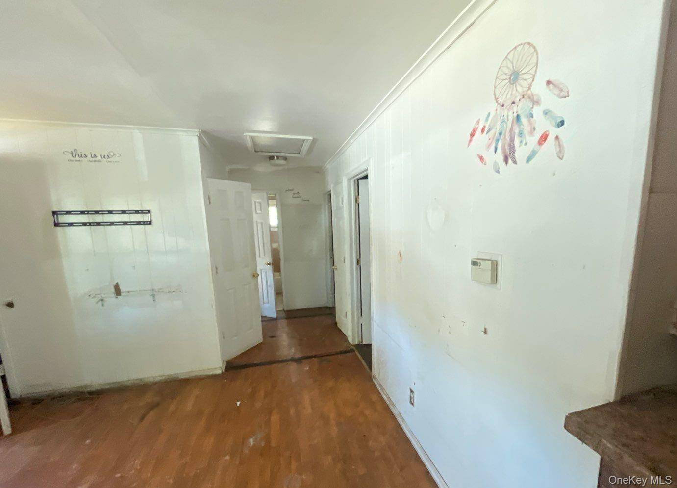 Bellport, NY 11713,266 Station RD