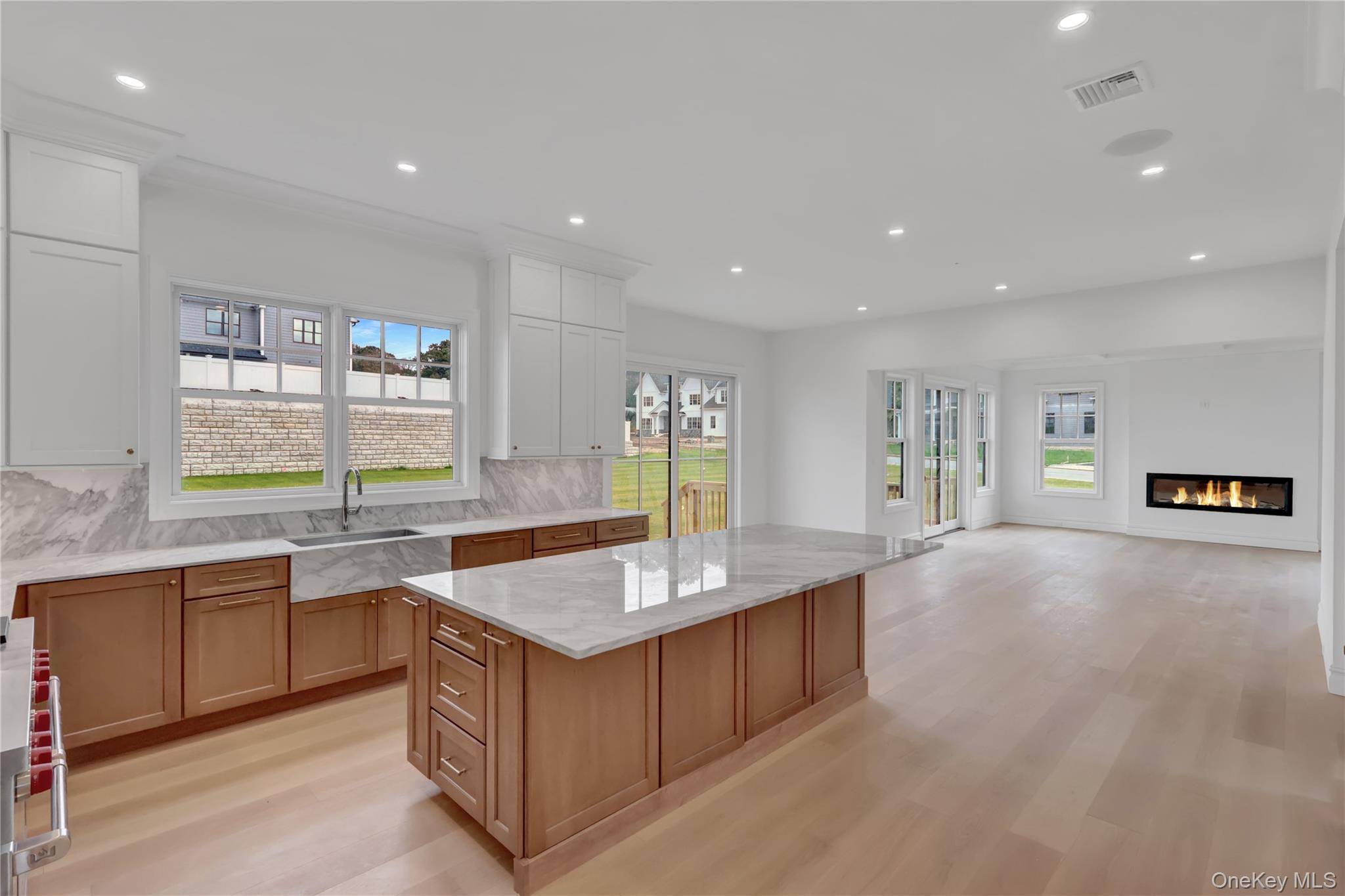 Melville, NY 11747,24 Estates CIR