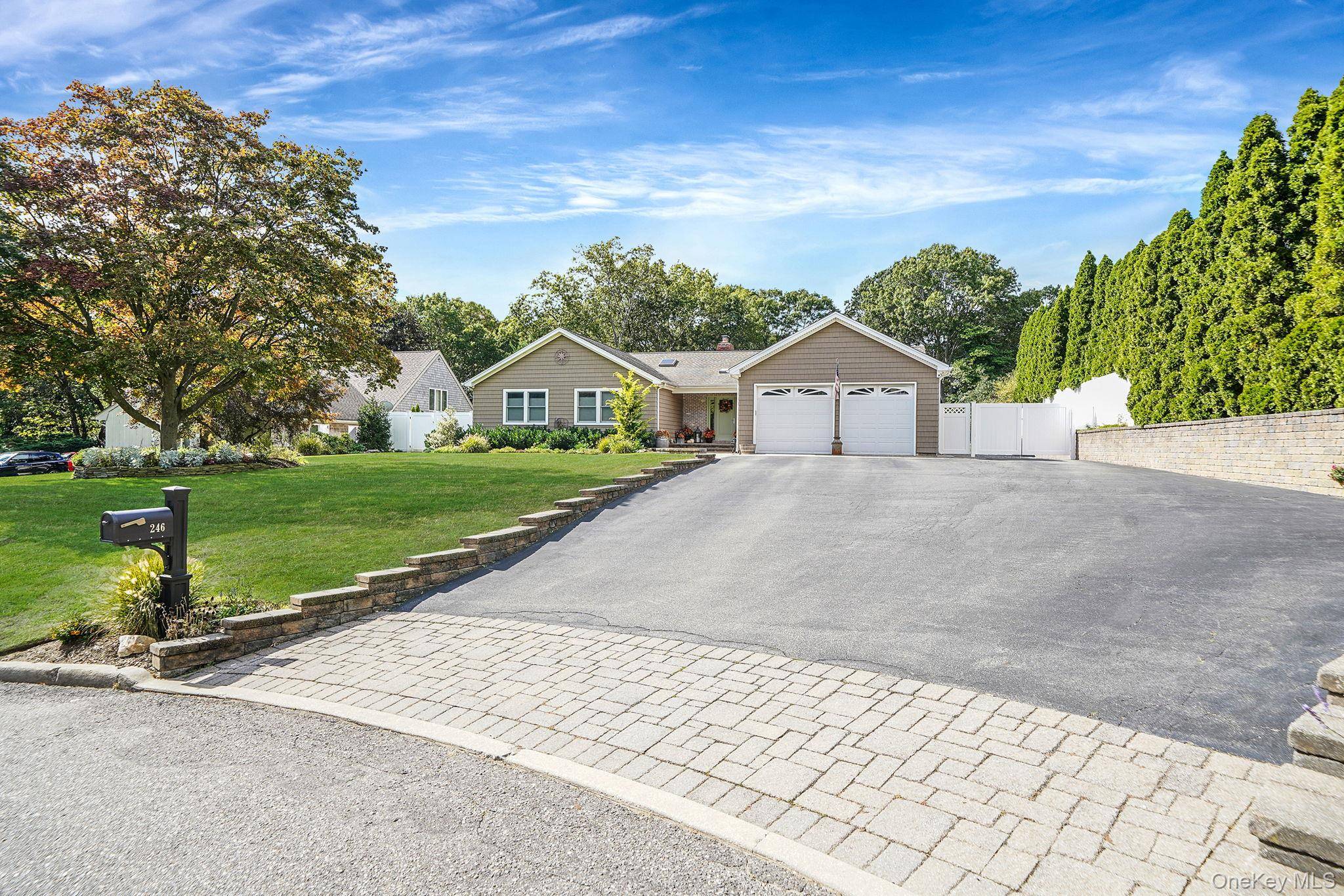 Hauppauge, NY 11788,246 Roosevelt BLVD