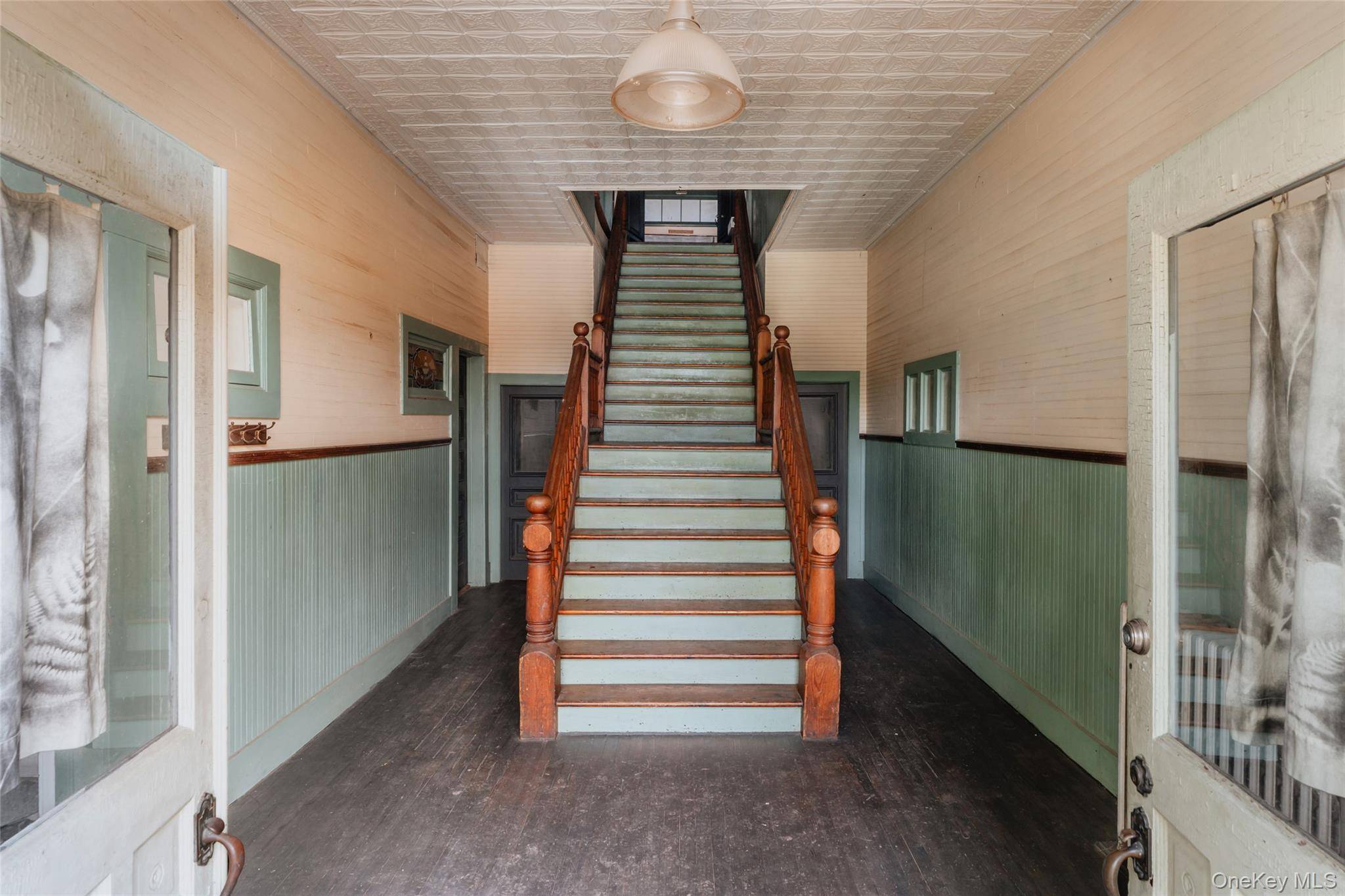 Callicoon, NY 12723,48 Upper Main ST