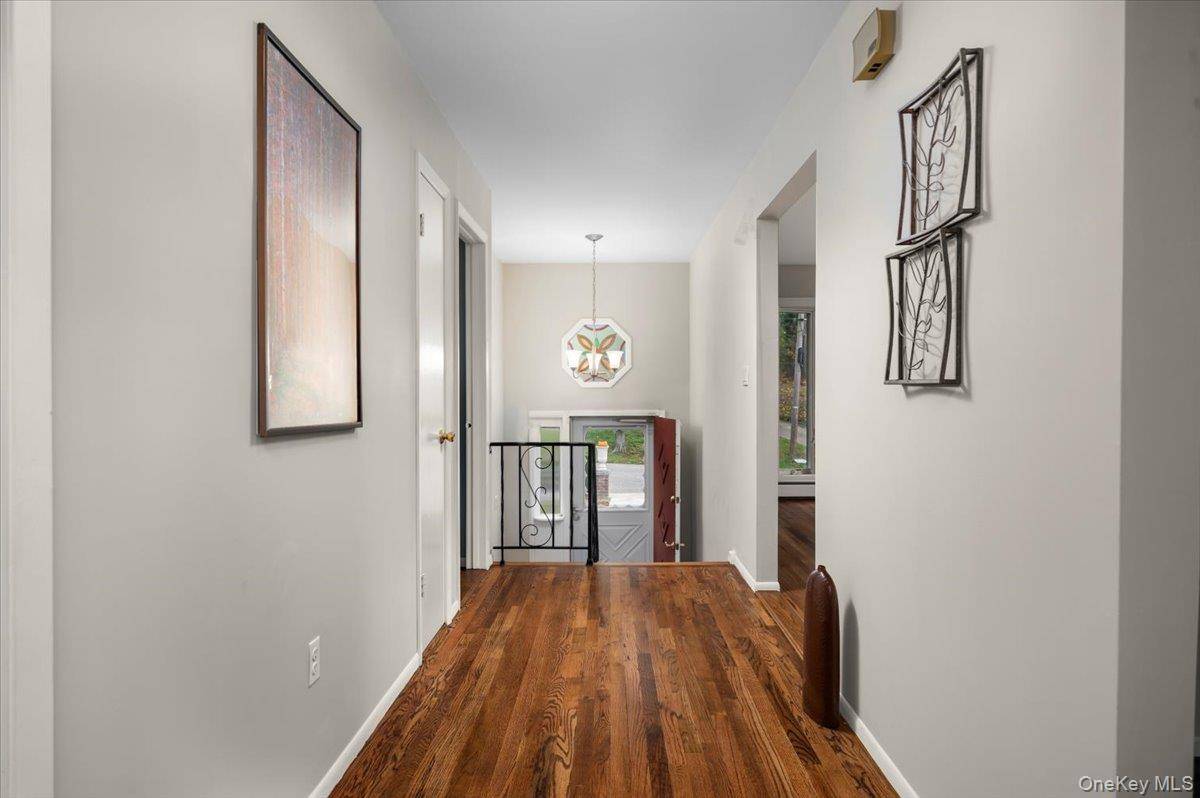 Yonkers, NY 10701,183 Hudson TER