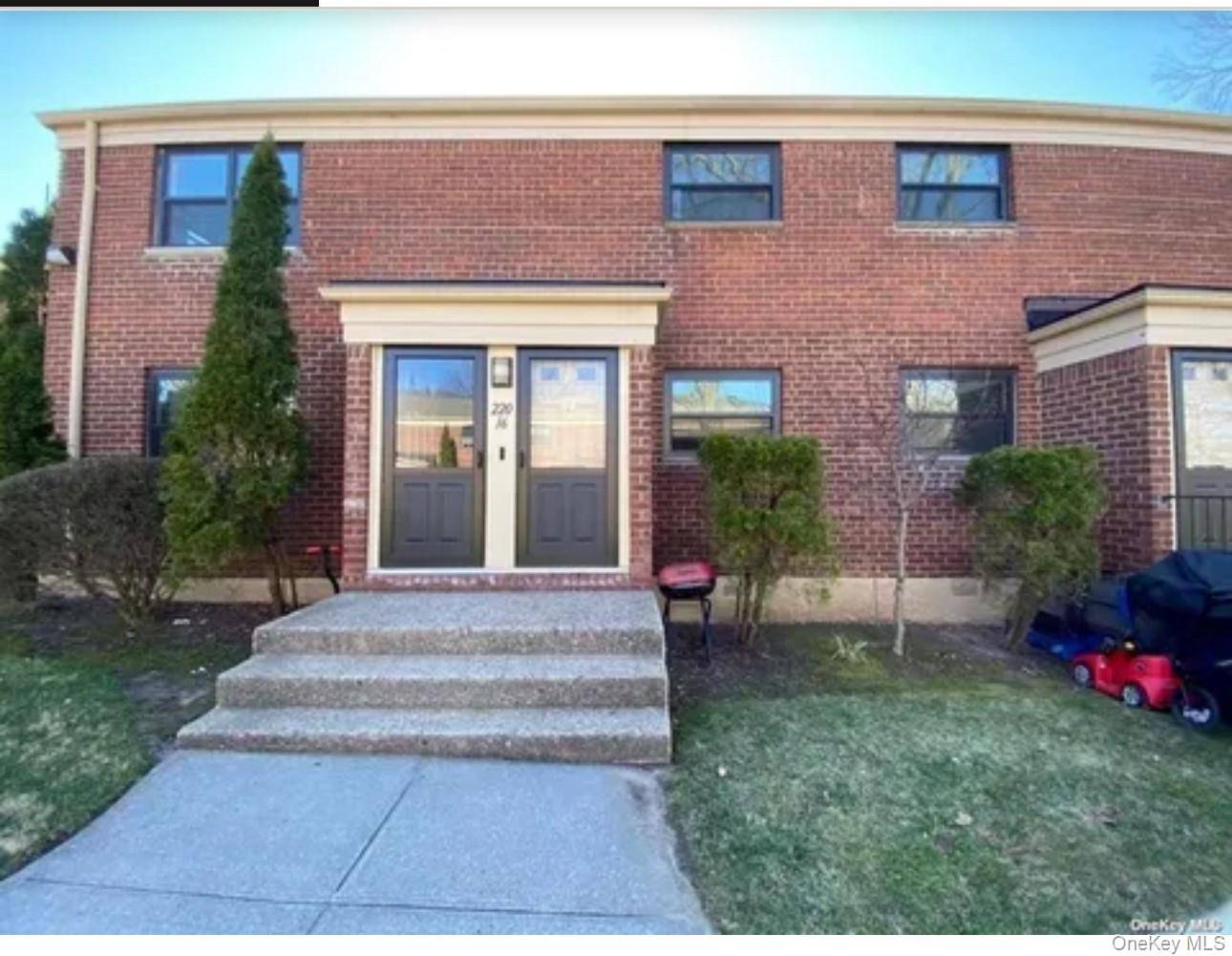 Bayside, NY 11364,220-16 73 AVE #013A2