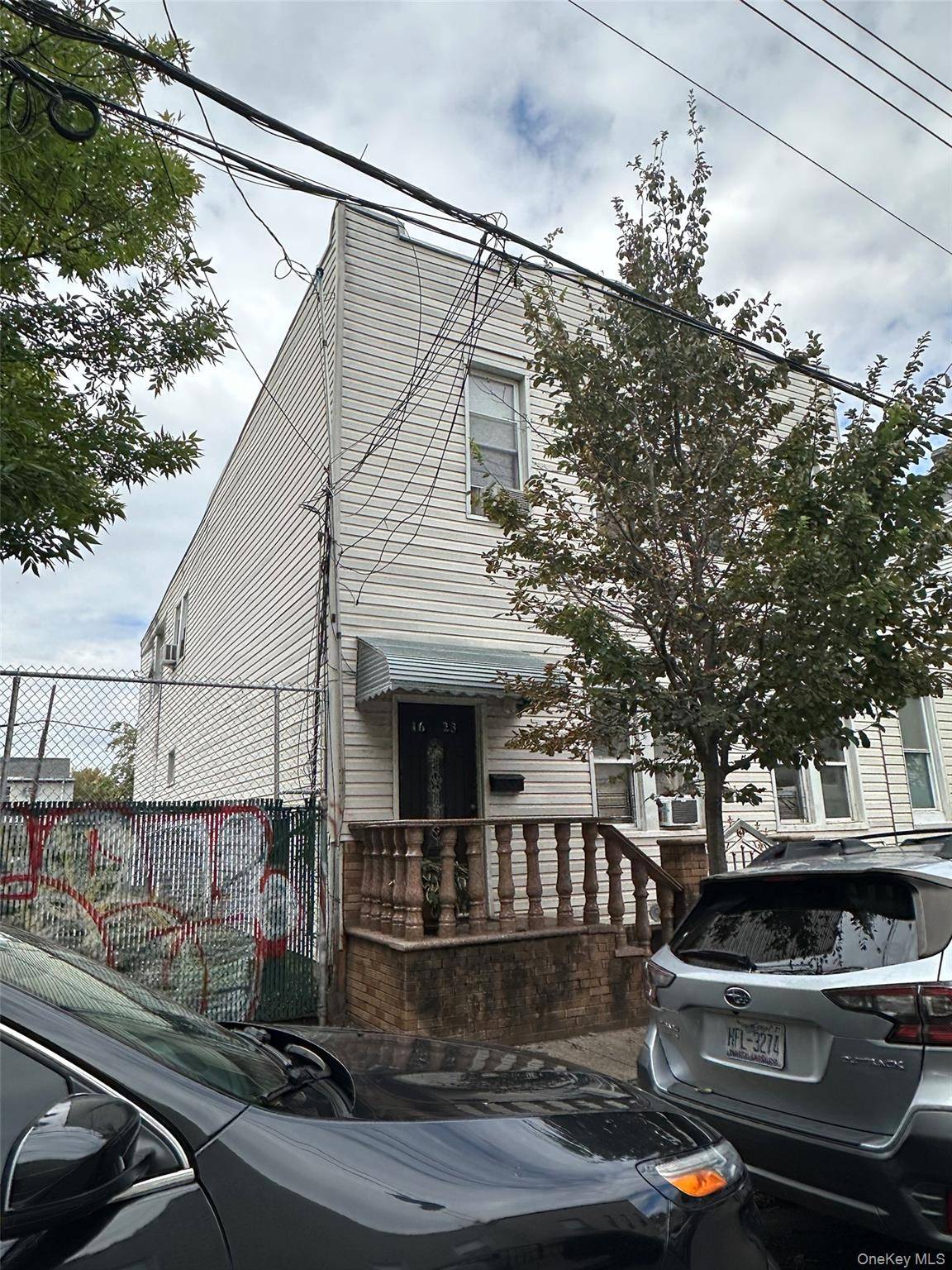 Ridgewood, NY 11385,16-23 Norman ST