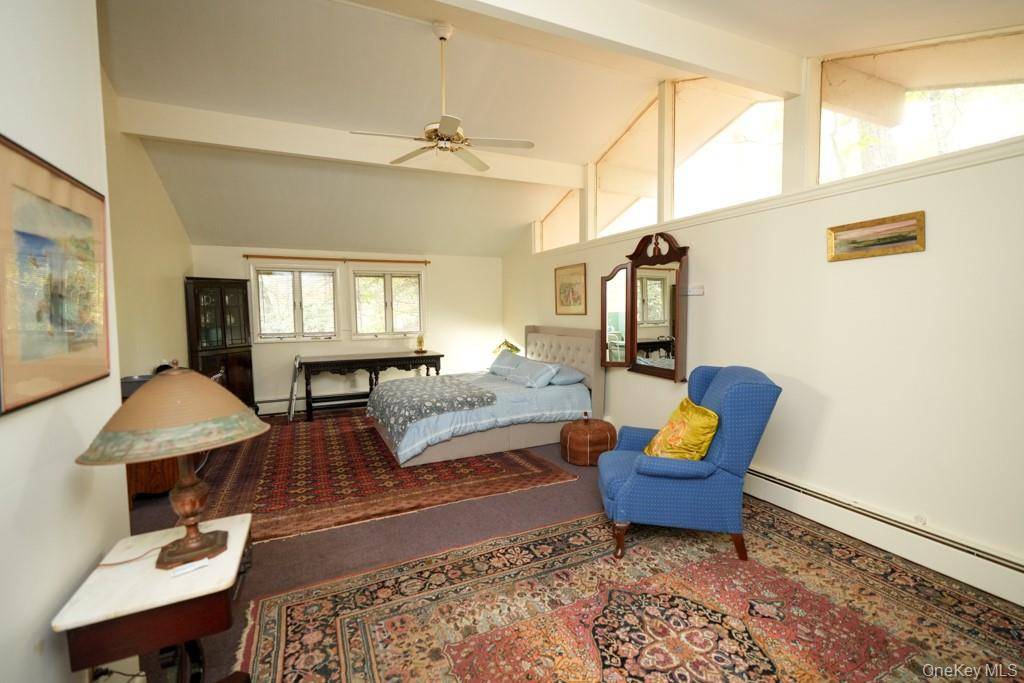 Tuxedo Park, NY 10987,53 Cross Ridge RD