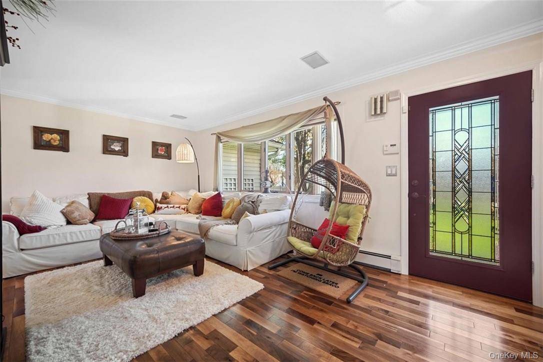 Yorktown Heights, NY 10598,3544 Strang BLVD