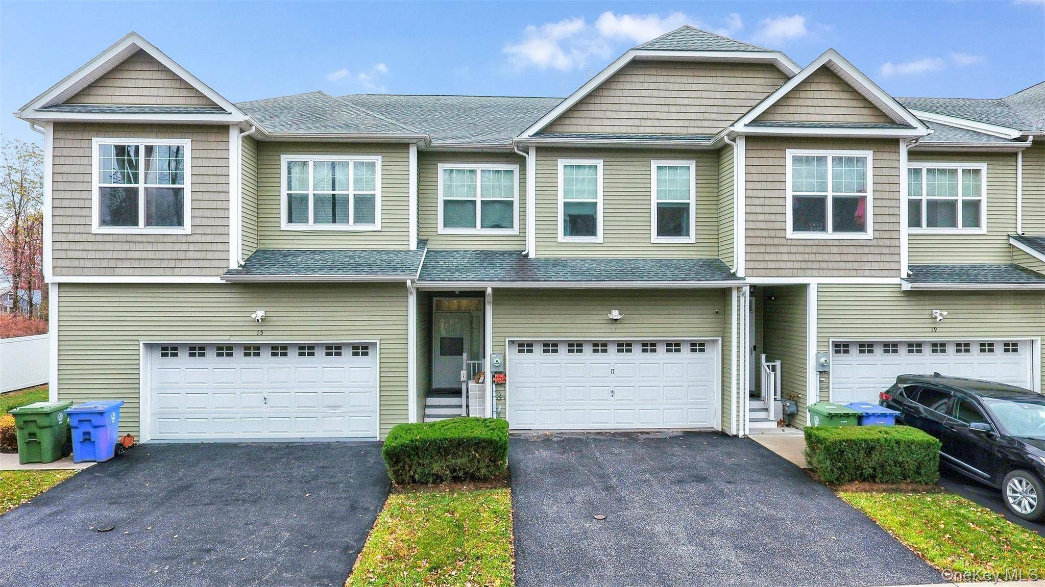 Middletown, NY 10940,17 Magnolia Park RD