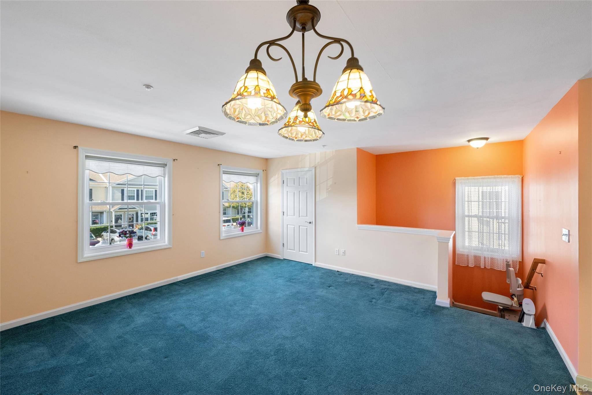 Valley Stream, NY 11580,1228 Willow LN