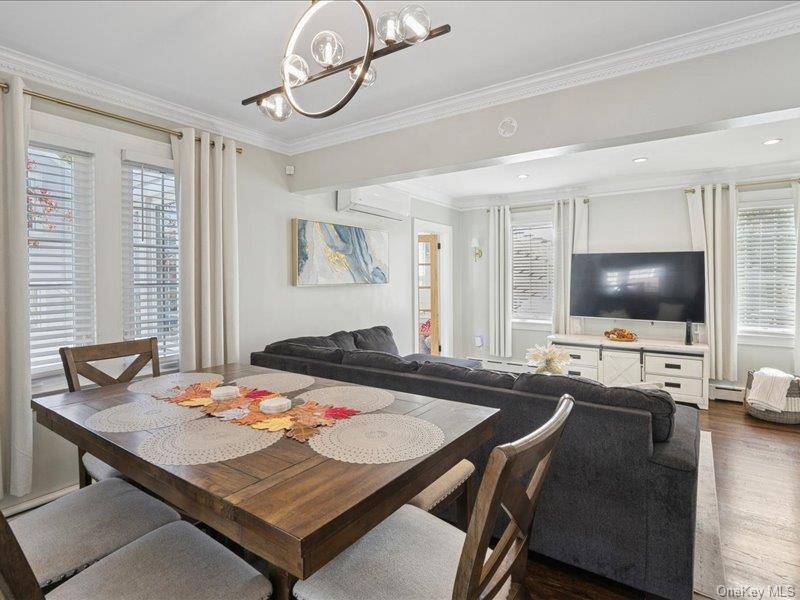 Huntington Station, NY 11746,59 E 21st ST