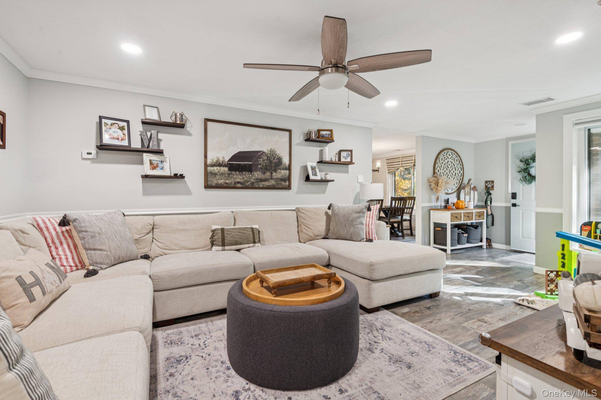 Coram, NY 11727,312 Clubhouse CT