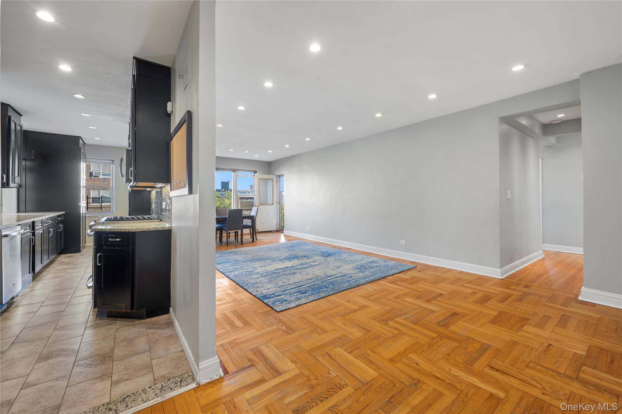 Bronx, NY 10463,3750 Hudson Manor TER #5CW