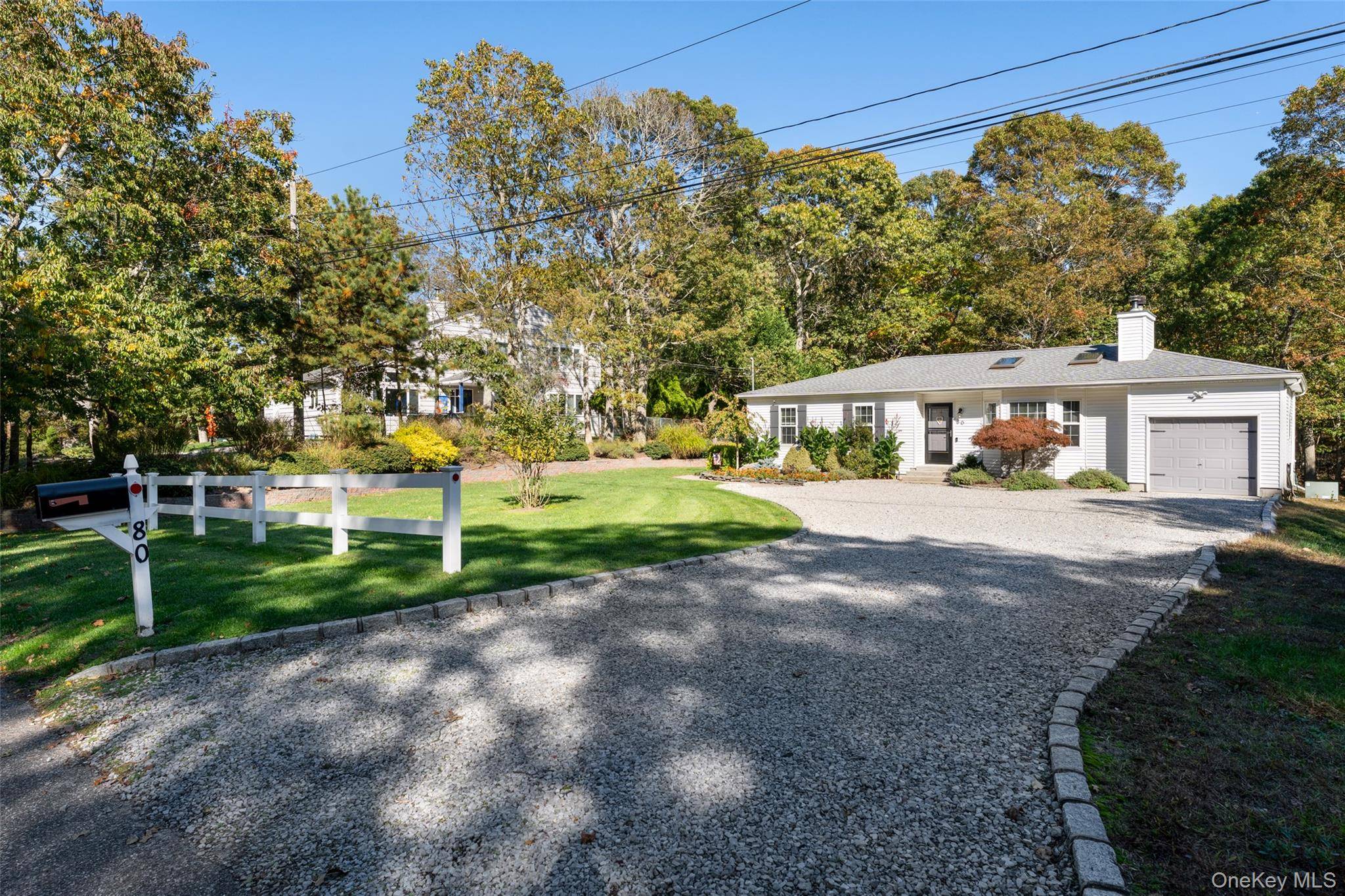 Hampton Bays, NY 11946,80 Washington Heights AVE