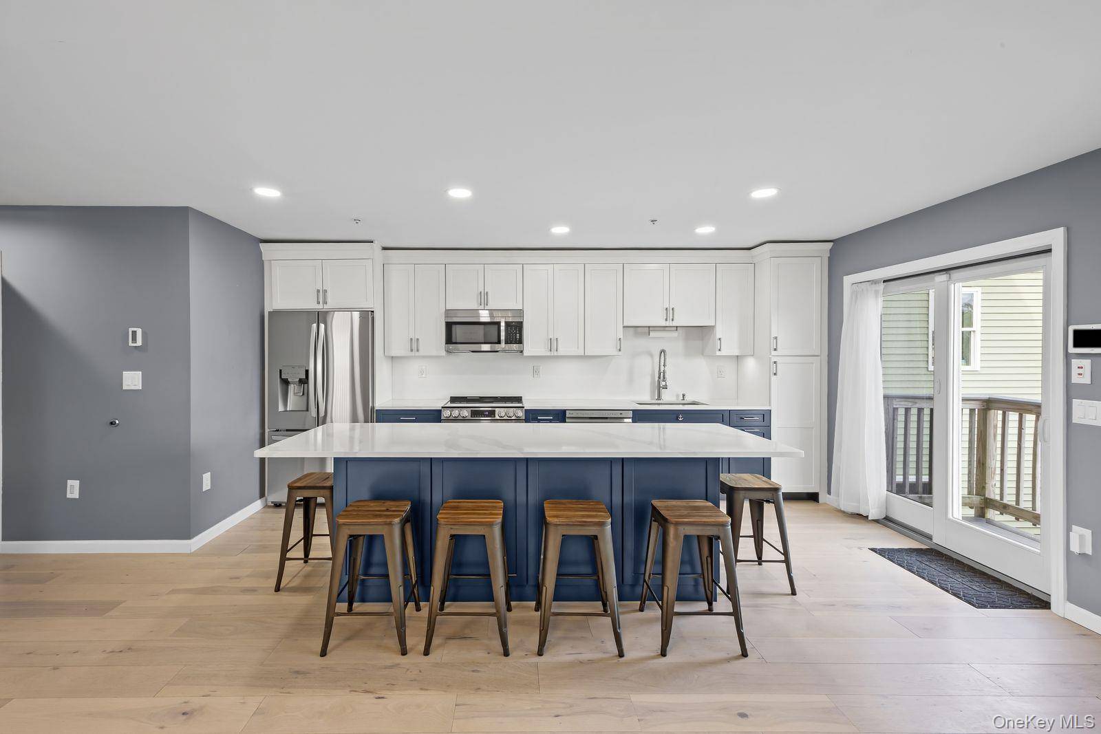 Freeport, NY 11520,243 Sportsmans AVE