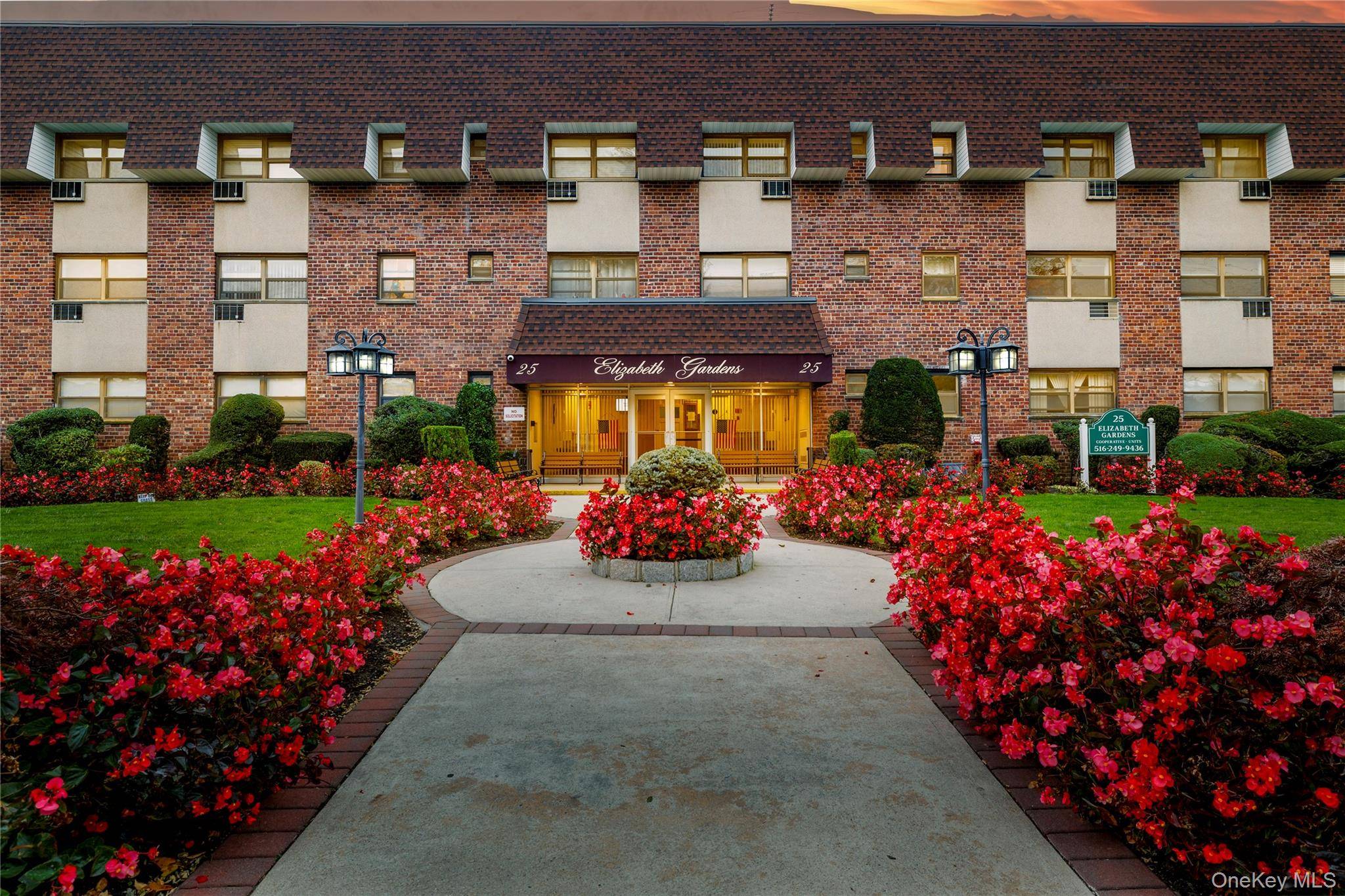 Farmingdale, NY 11735,25 Elizabeth ST #3H