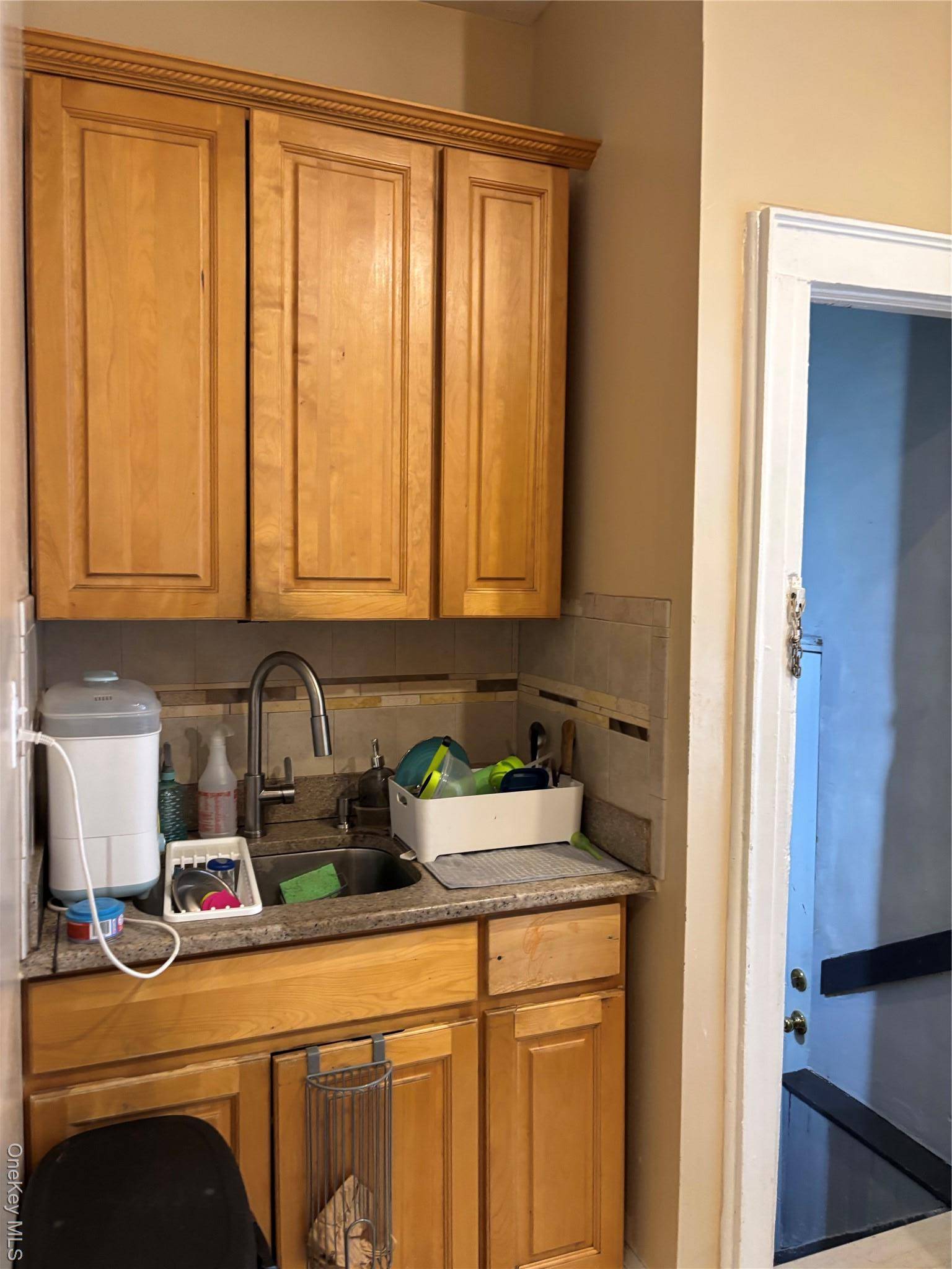 South Ozone Park, NY 11419,104-71 109 St #2